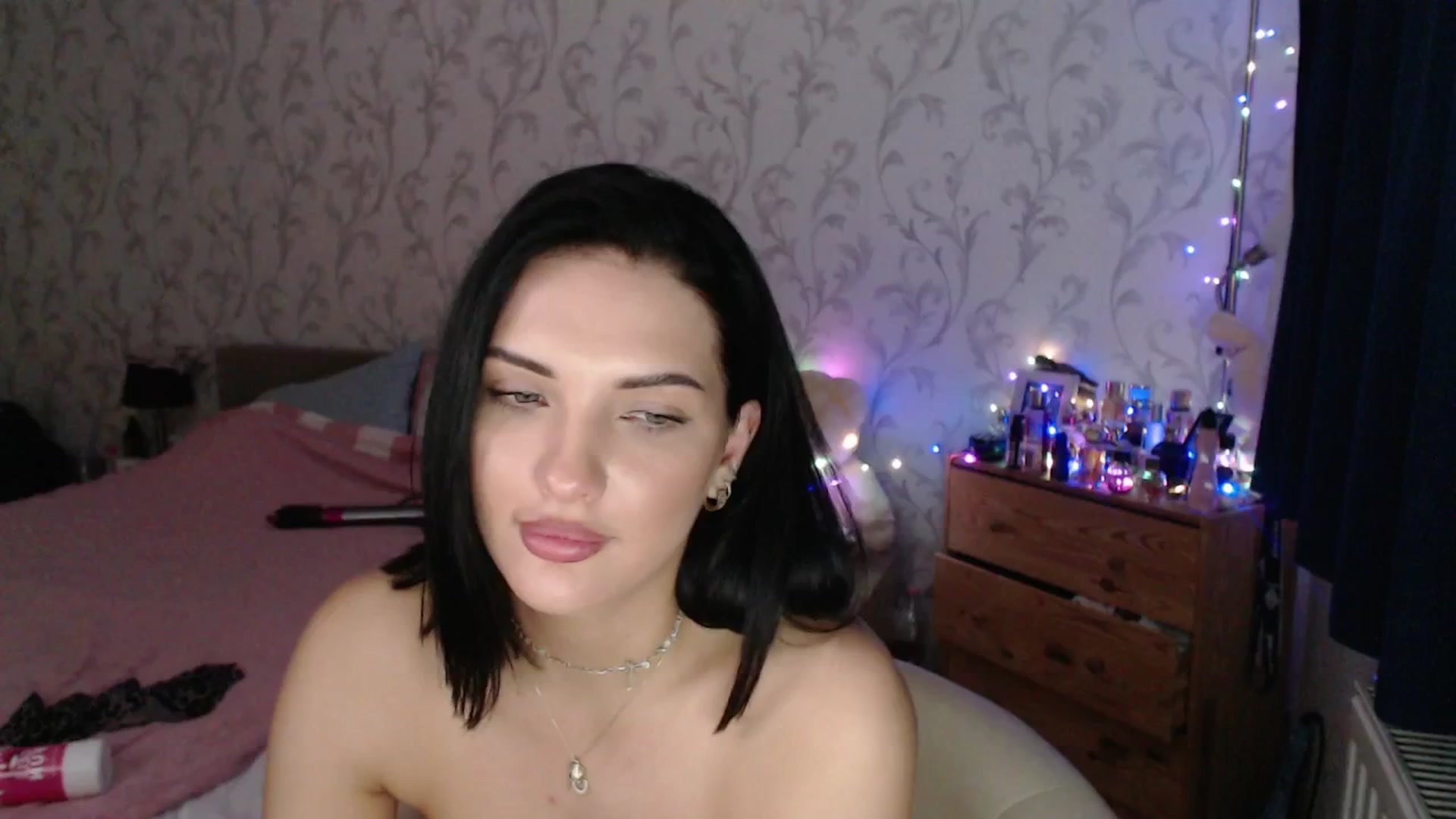 Gallery image thumbnail from AshleyJohnes's myfreecams stream on, 03/04/2026, 18:36 image 17 of 20