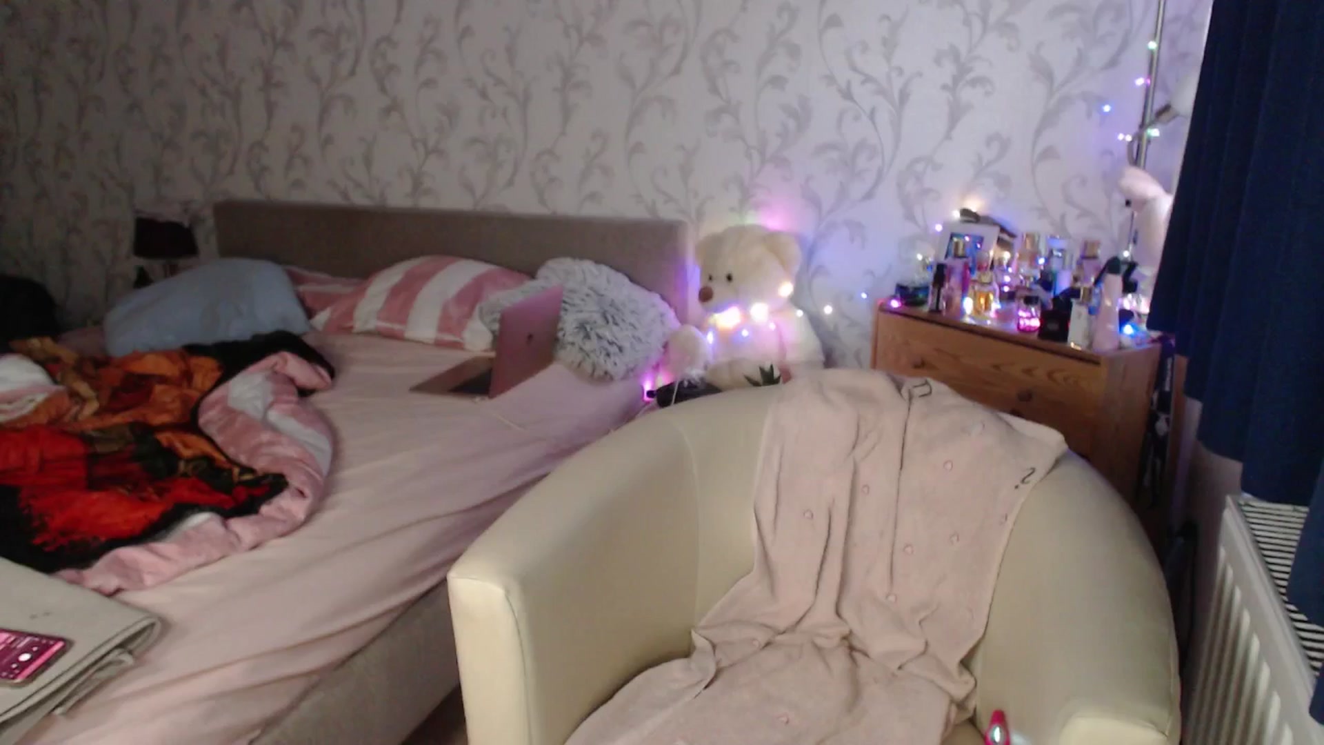 Gallery image thumbnail from AshleyJohnes's myfreecams stream on, 03/16/2026, 05:45 image 10 of 20