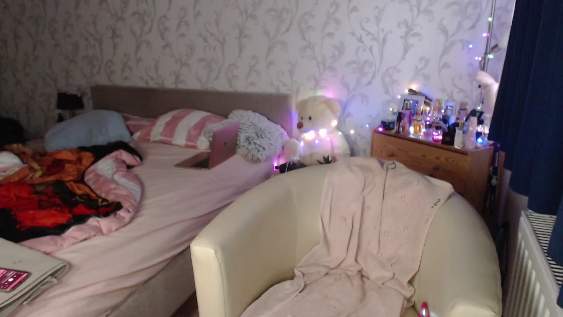 Gallery image thumbnail from AshleyJohnes's myfreecams stream on, 03/16/2026, 05:45 image 13 of 20