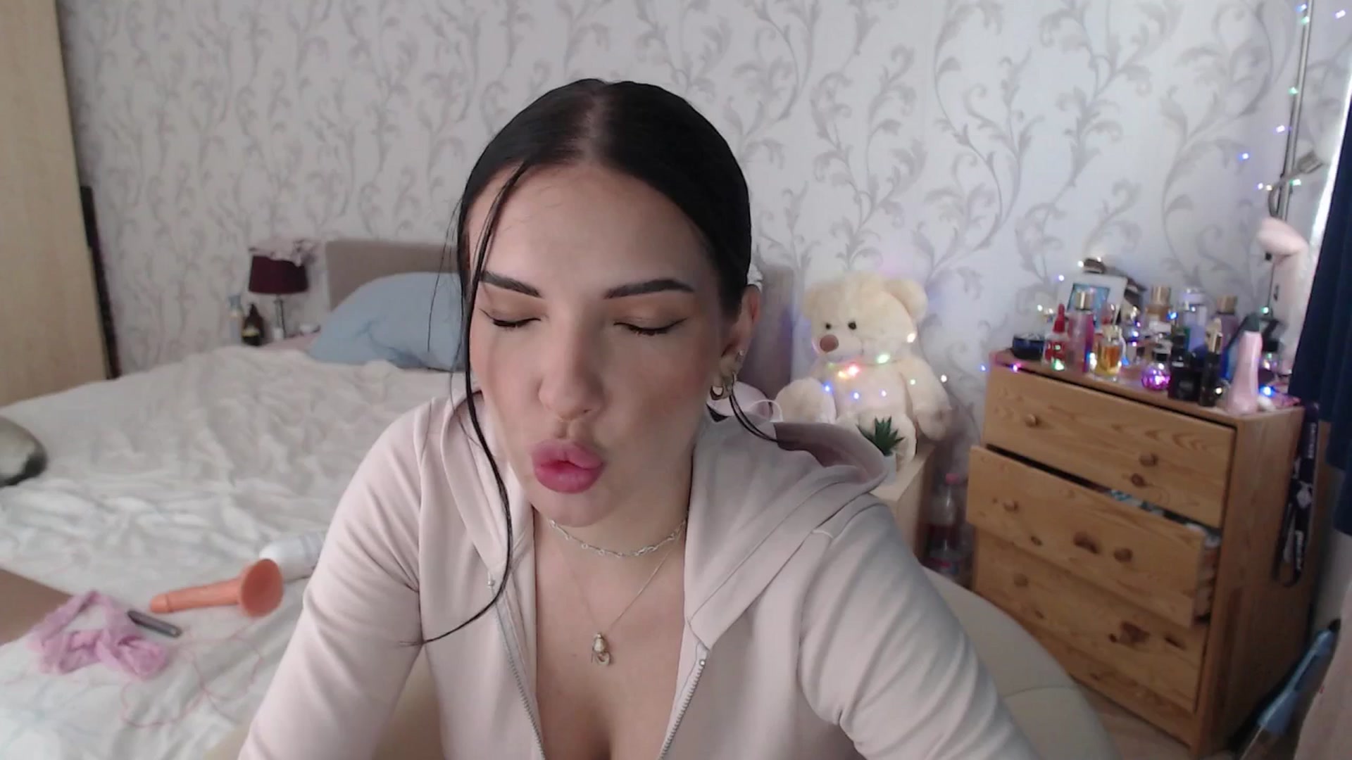 Gallery image thumbnail from AshleyJohnes's myfreecams stream on, 03/24/2026, 08:00 image 20 of 20