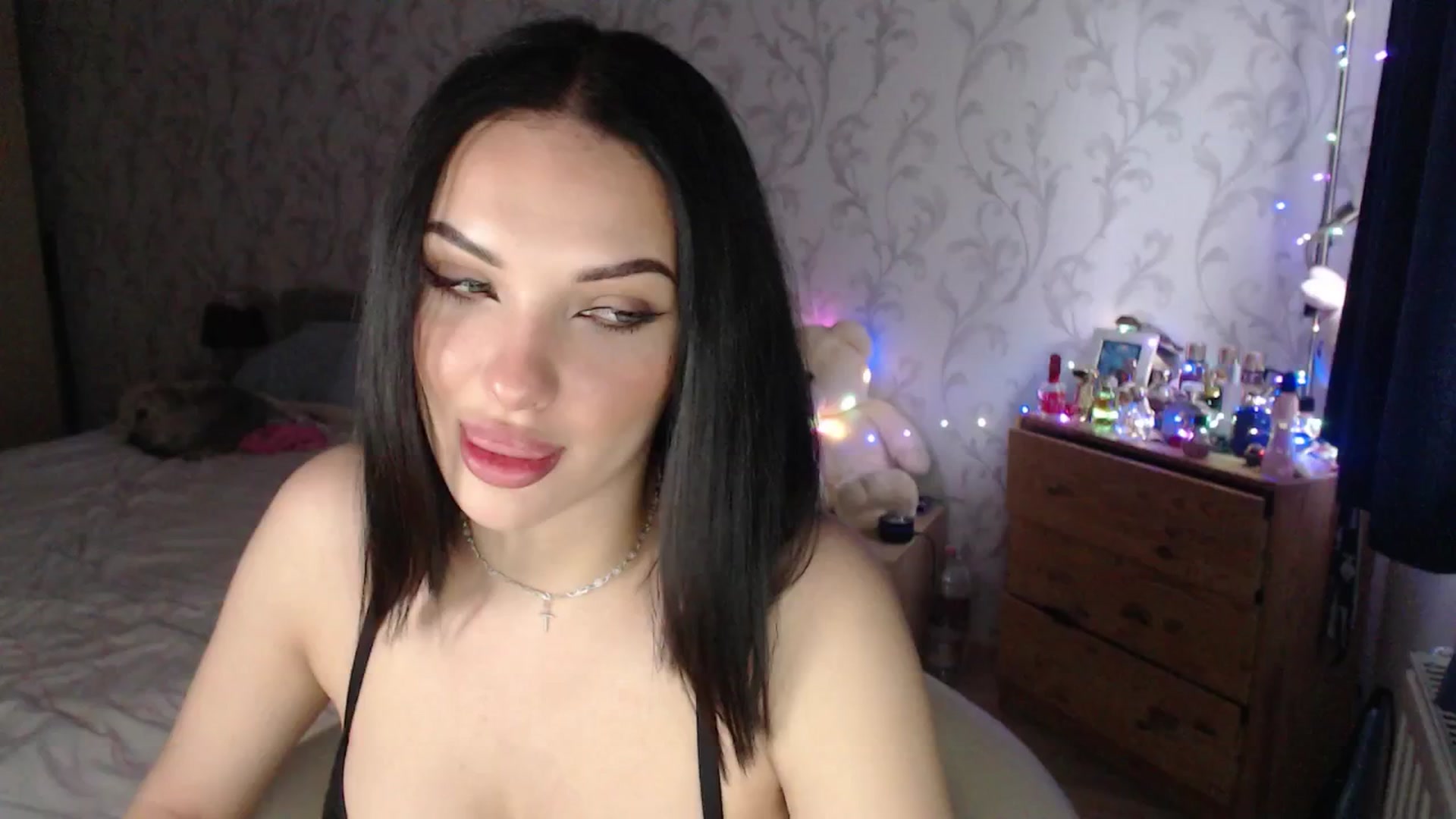 Gallery image thumbnail from AshleyJohnes's myfreecams stream on, 04/12/2026, 17:19 image 1 of 20