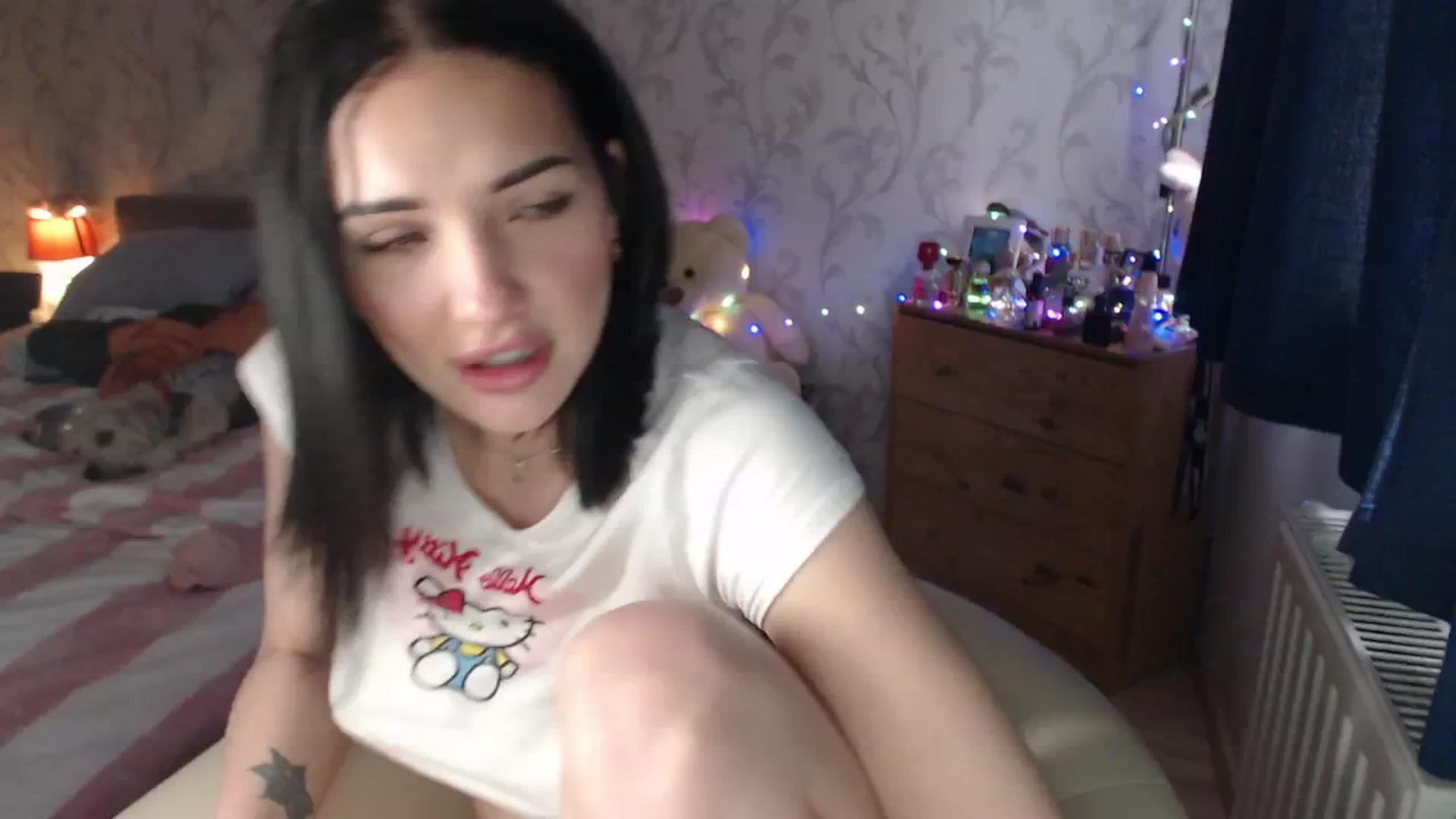 Gallery image thumbnail from AshleyJohnes's myfreecams stream on, 04/20/2026, 05:37 image 18 of 20