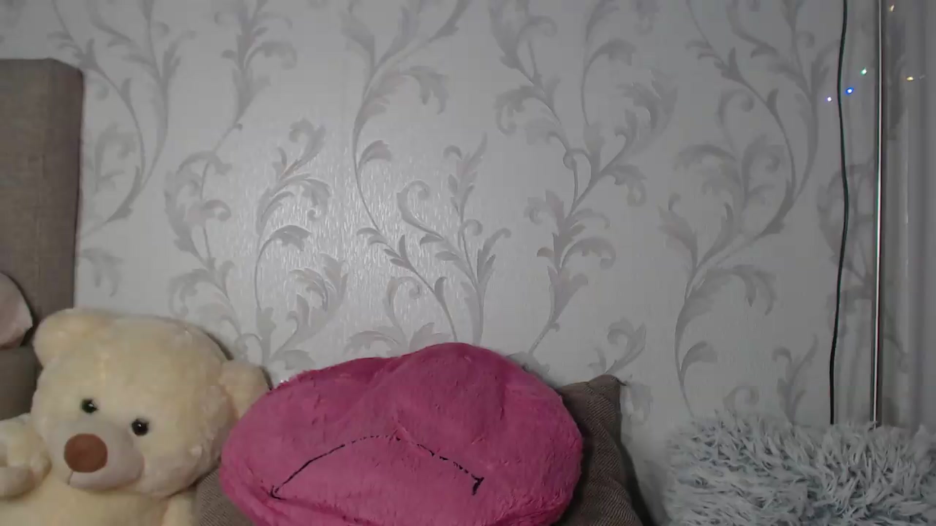 Gallery image thumbnail from AshleyJohnes's myfreecams stream on, 05/20/2026, 04:57 image 18 of 20