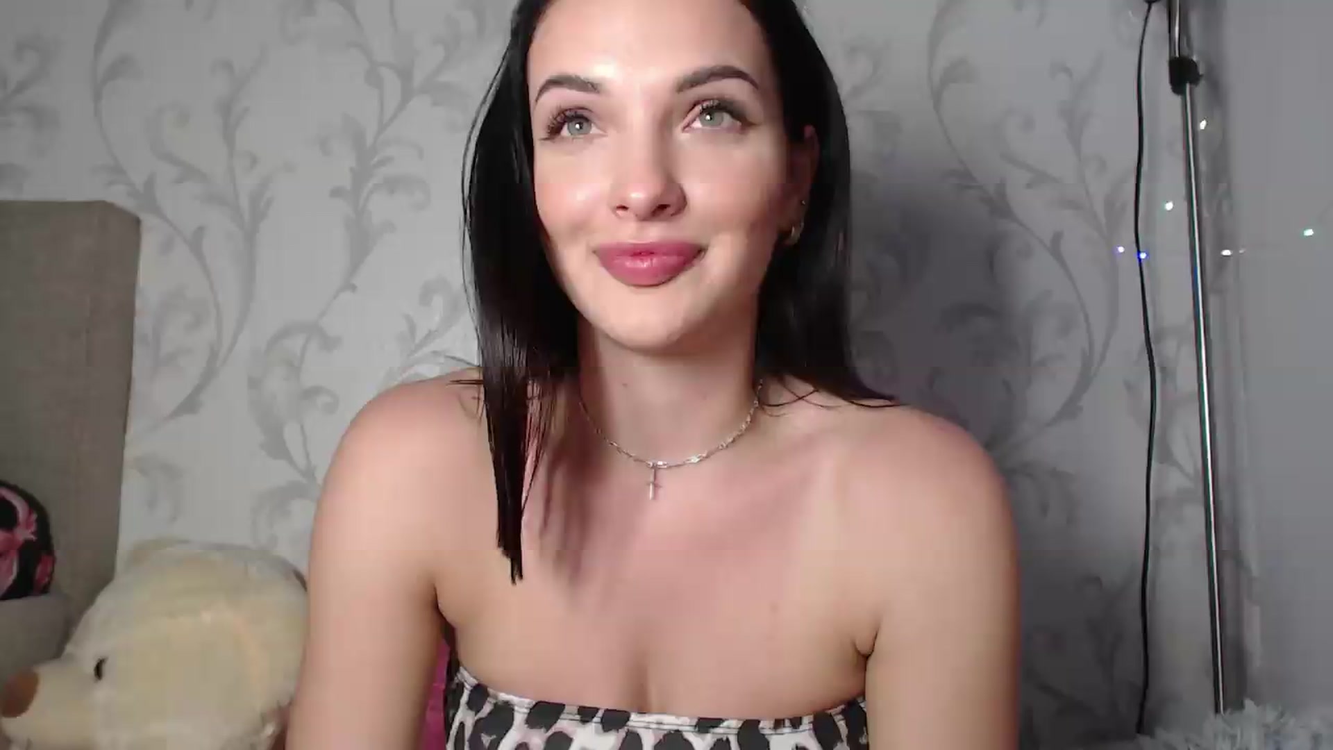 Gallery image thumbnail from AshleyJohnes's myfreecams stream on, 06/07/2026, 22:05 image 4 of 20