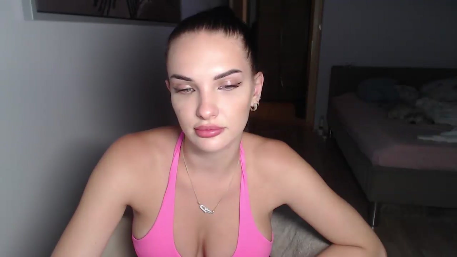 Gallery image thumbnail from AshleyJohnes's myfreecams stream on, 08/25/2026, 20:48 image 4 of 20