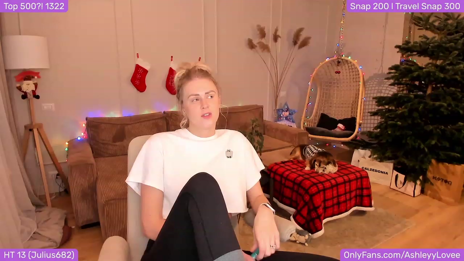 Gallery image thumbnail from AshleyLove's myfreecams stream on, 12/05/2023, 22:42 image 9 of 20