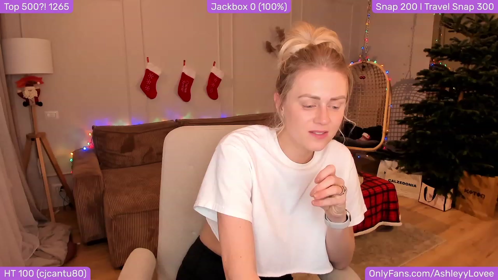 Gallery image thumbnail from AshleyLove's myfreecams stream on, 12/05/2023, 22:42 image 12 of 20