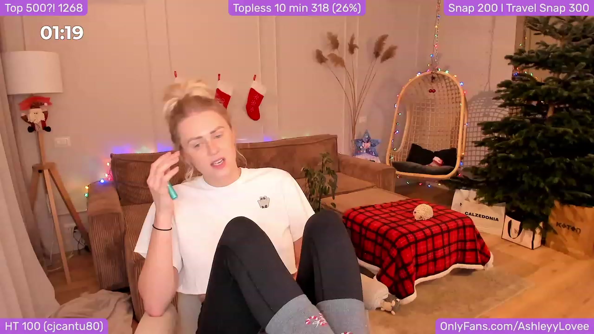 Gallery image thumbnail from AshleyLove's myfreecams stream on, 12/05/2023, 23:45 image 16 of 20