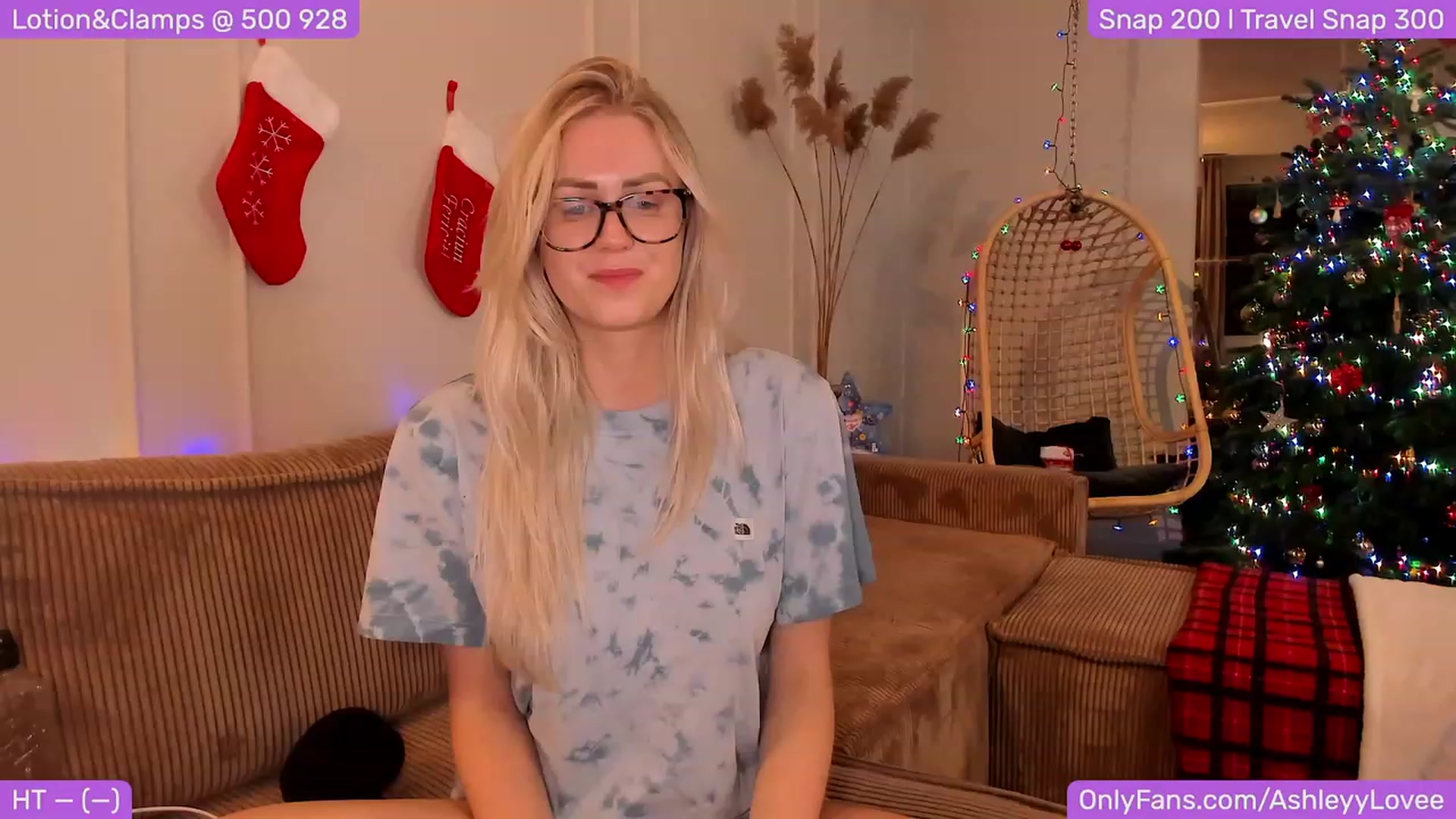 Gallery image thumbnail from AshleyLove's myfreecams stream on, 12/07/2023, 20:54 image 15 of 20
