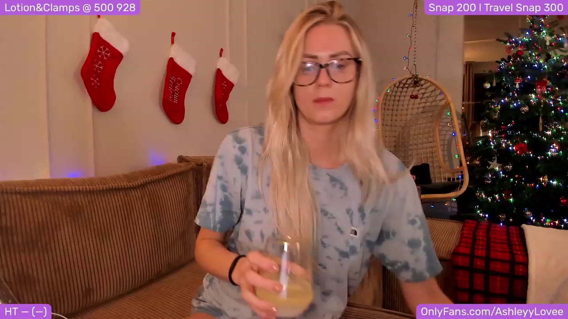 Gallery image thumbnail from AshleyLove's myfreecams stream on, 12/07/2023, 20:54 image 8 of 20