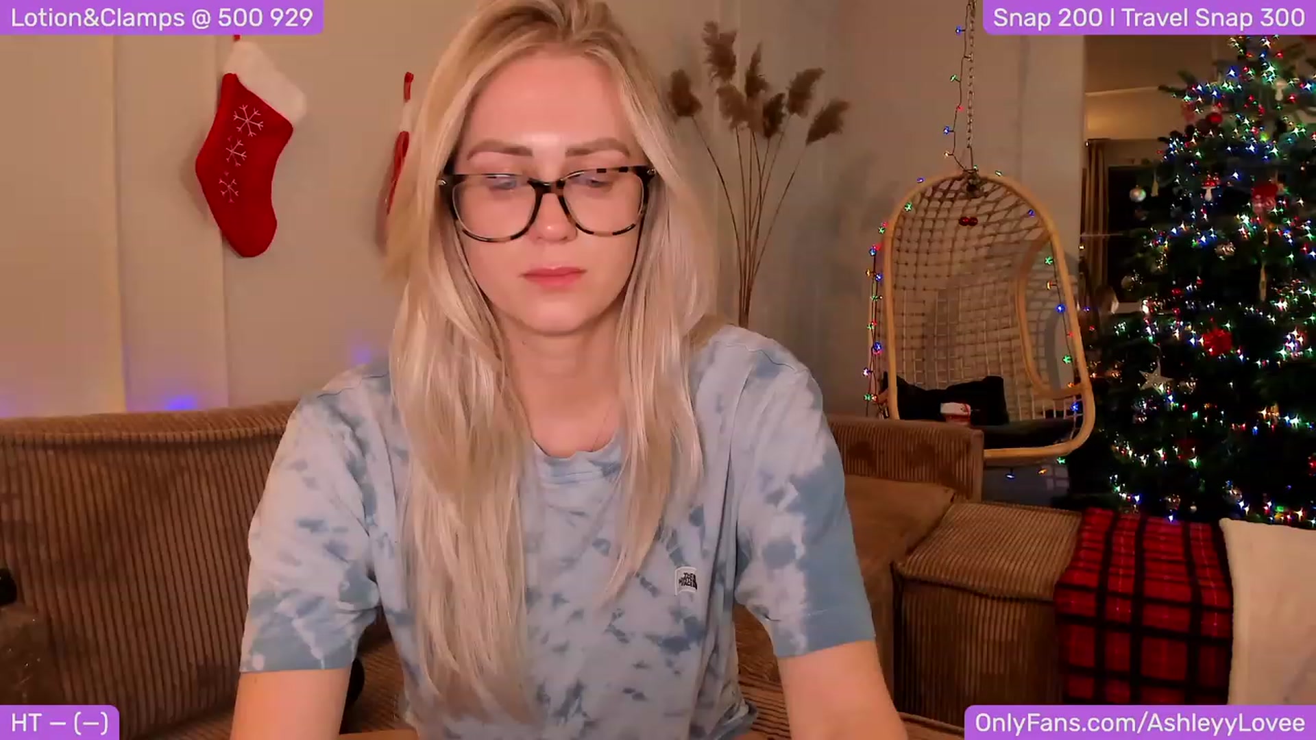 Gallery image thumbnail from AshleyLove's myfreecams stream on, 12/07/2023, 20:54 image 17 of 20