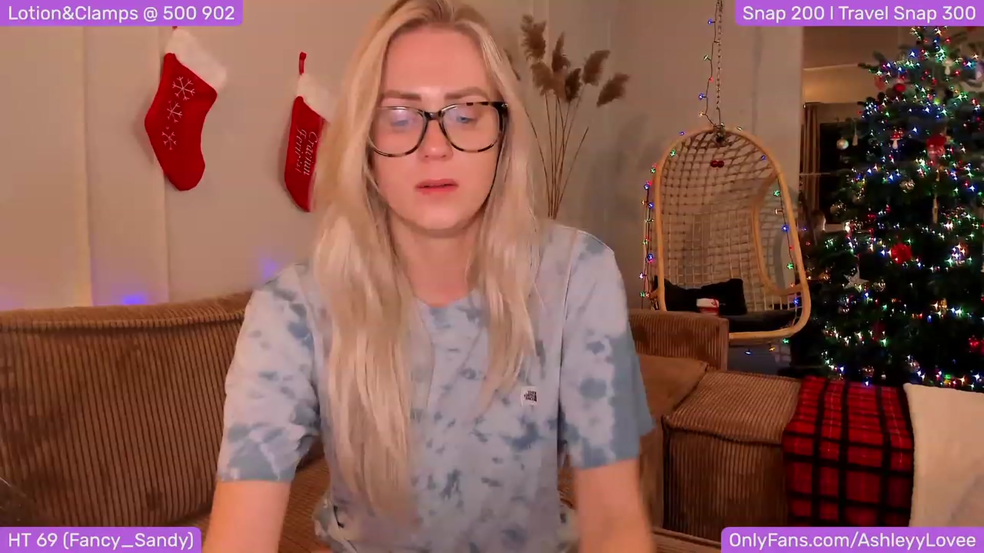Gallery image thumbnail from AshleyLove's myfreecams stream on, 12/07/2023, 22:04 image 12 of 20