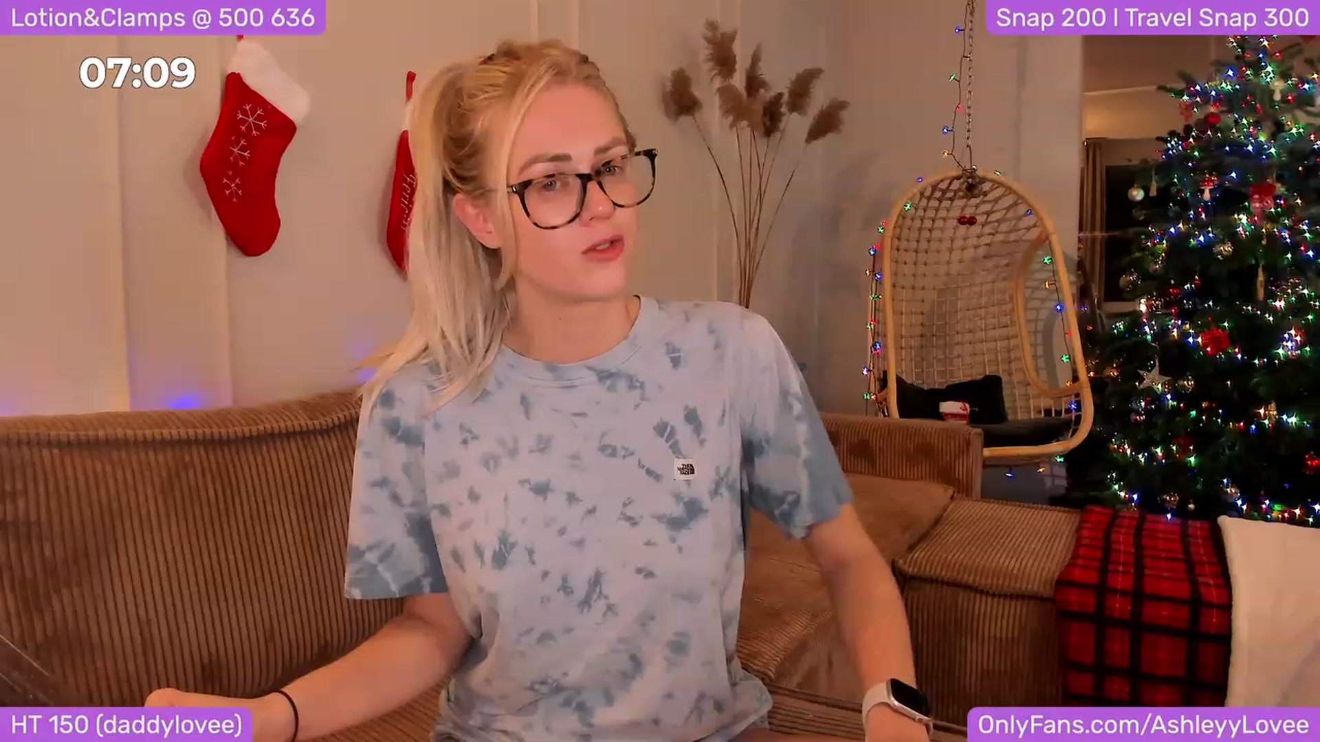 Gallery image thumbnail from AshleyLove's myfreecams stream on, 12/07/2023, 22:04 image 18 of 20