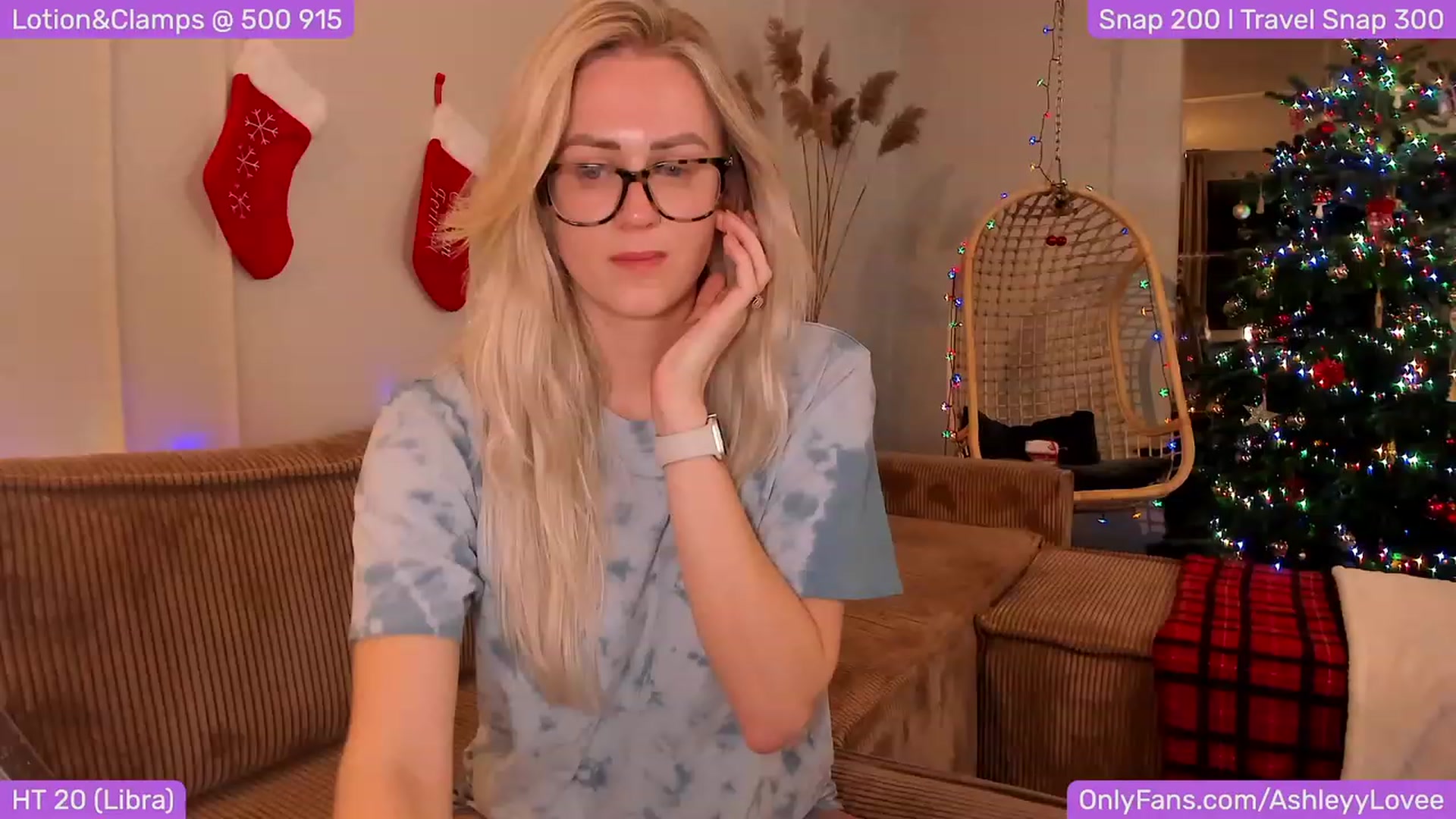 Gallery image thumbnail from AshleyLove's myfreecams stream on, 12/07/2023, 22:04 image 2 of 20