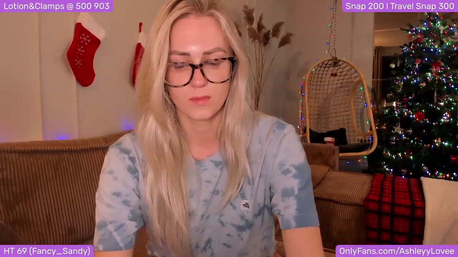 Gallery image thumbnail from AshleyLove's myfreecams stream on, 12/07/2023, 22:04 image 13 of 20