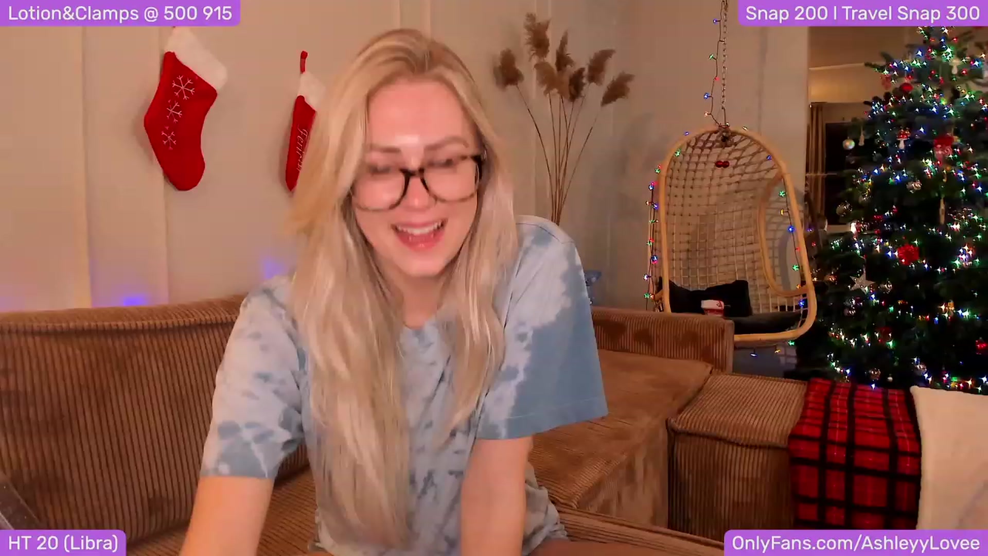 Gallery image thumbnail from AshleyLove's myfreecams stream on, 12/07/2023, 22:04 image 3 of 20