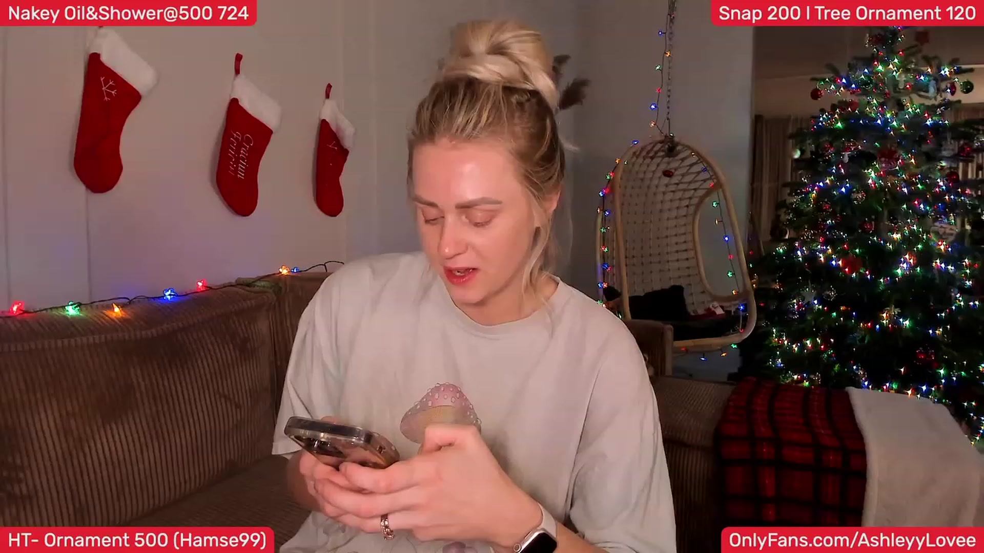 Gallery image thumbnail from AshleyLove's myfreecams stream on, 12/16/2023, 22:07 image 18 of 20
