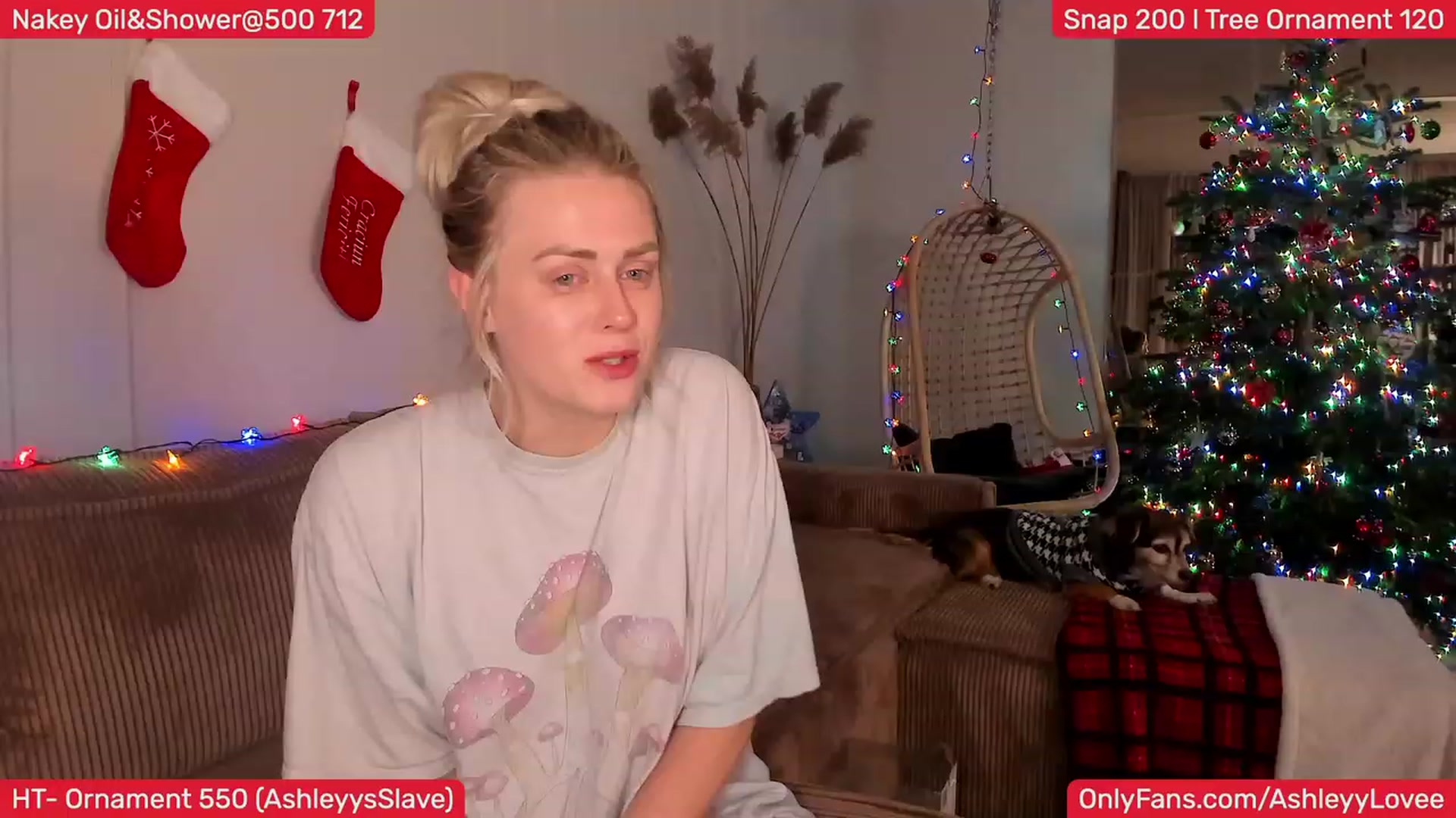 Gallery image thumbnail from AshleyLove's myfreecams stream on, 12/16/2023, 23:55 image 3 of 20