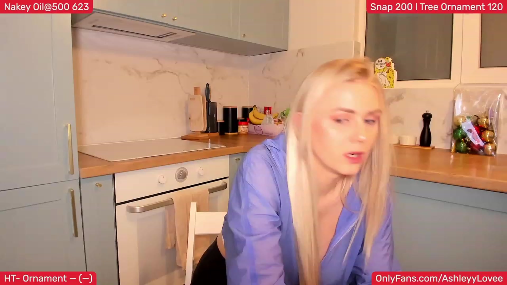 Gallery image thumbnail from AshleyLove's myfreecams stream on, 12/17/2023, 20:29 image 7 of 20