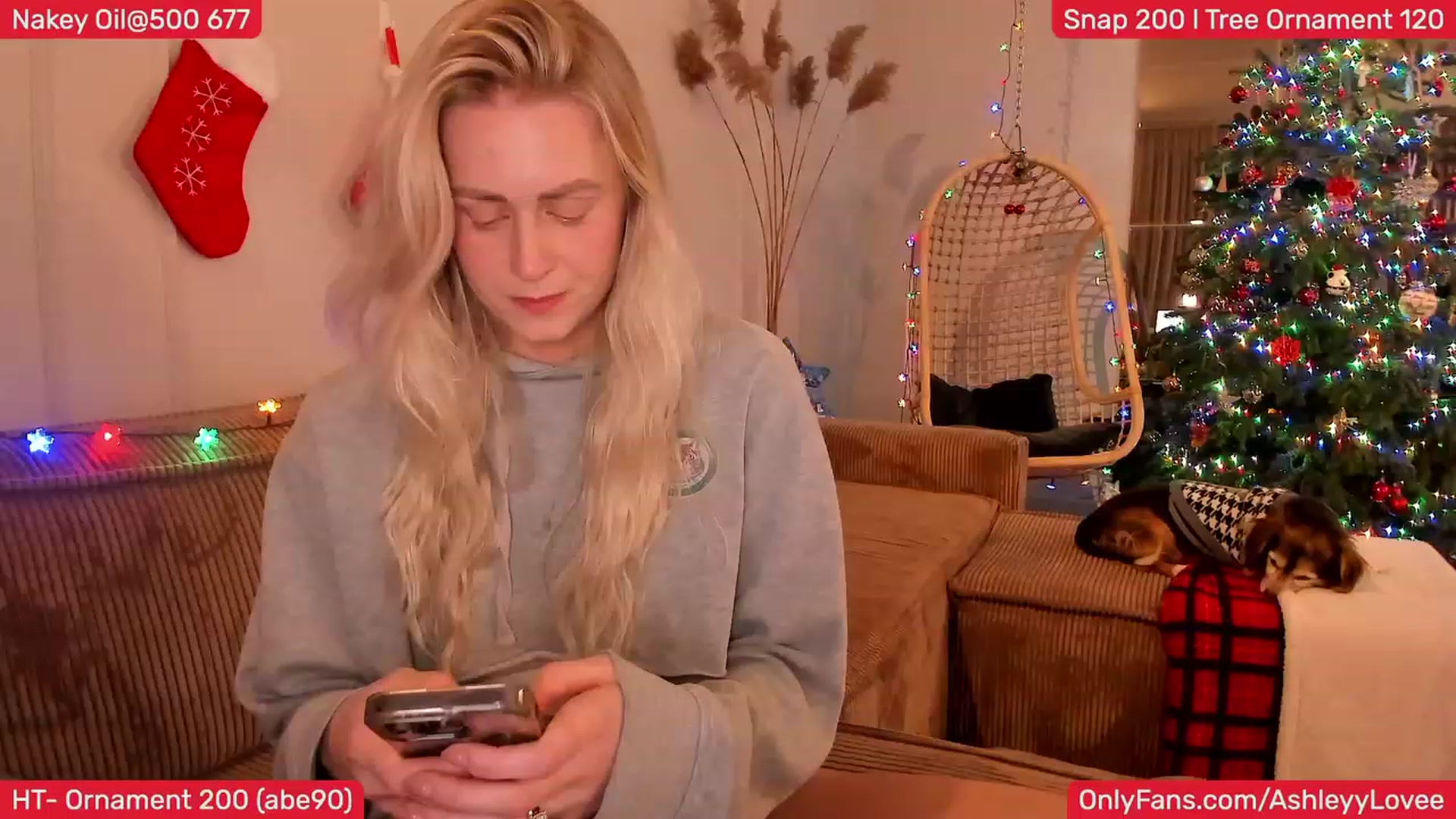 Gallery image thumbnail from AshleyLove's myfreecams stream on, 12/20/2023, 23:53 image 7 of 20
