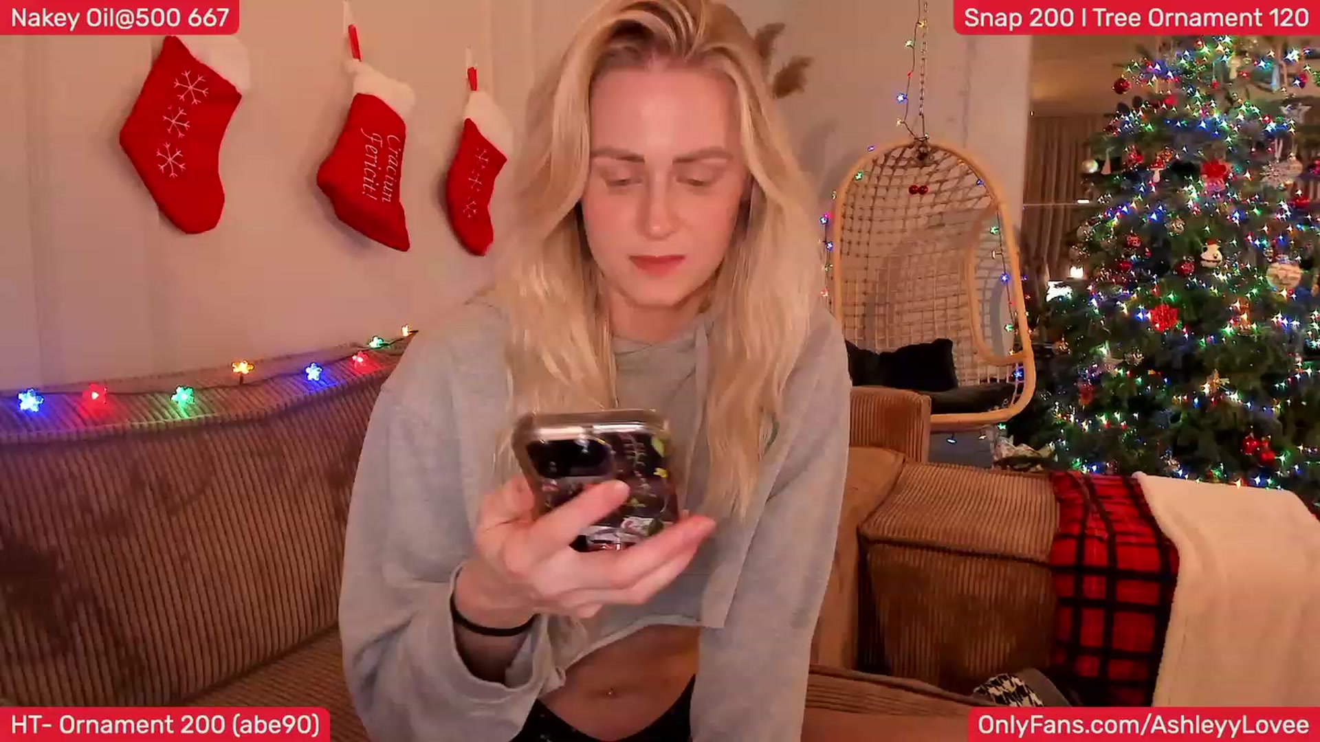 Gallery image thumbnail from AshleyLove's myfreecams stream on, 12/20/2023, 23:53 image 10 of 20