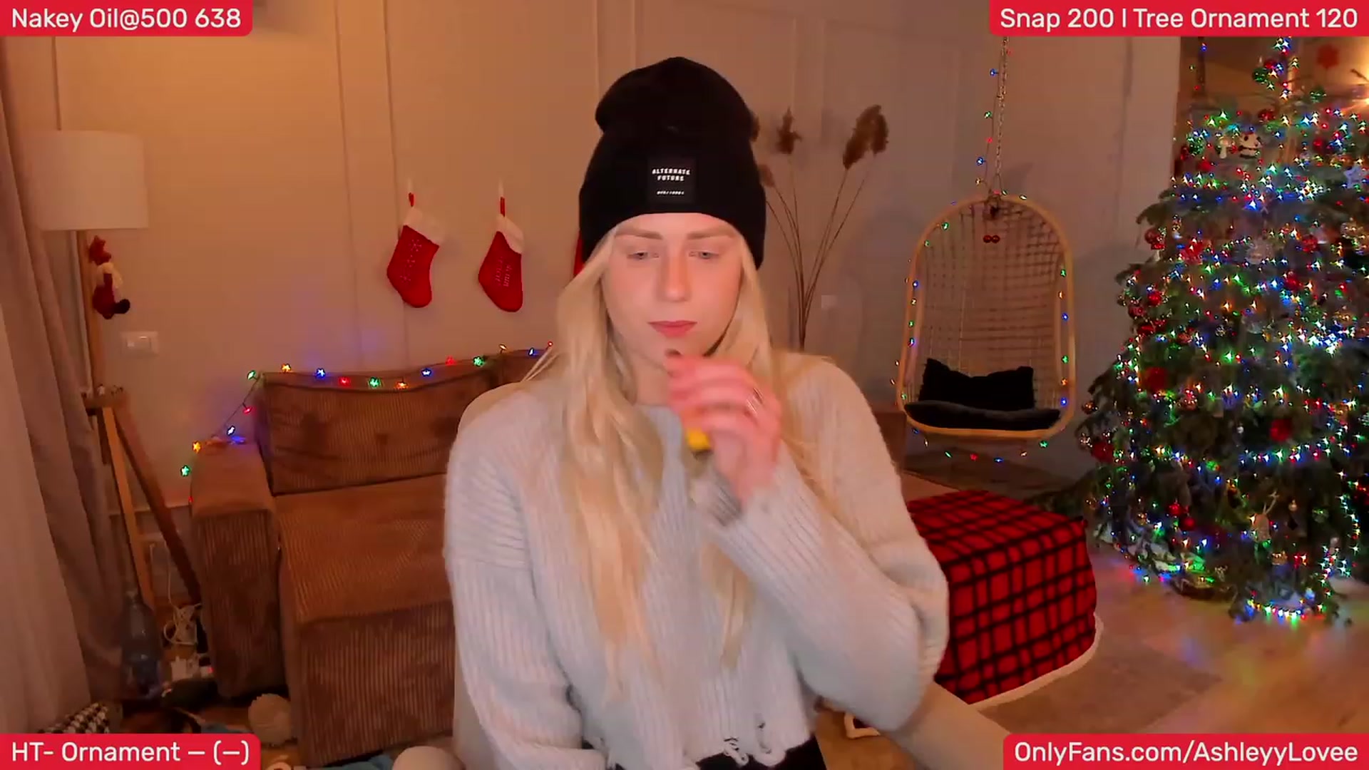 Gallery image thumbnail from AshleyLove's myfreecams stream on, 12/28/2023, 18:35 image 11 of 20