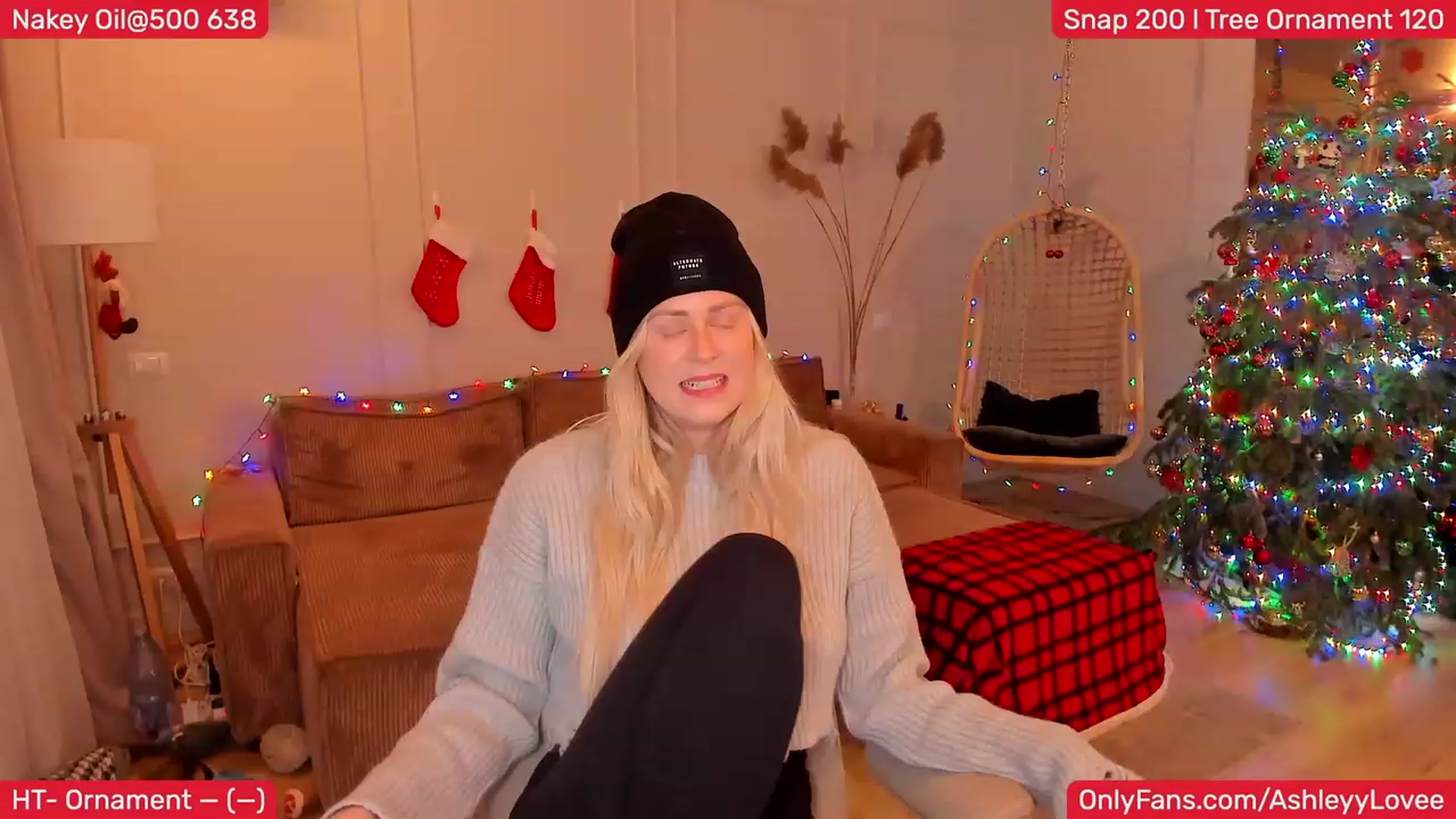 Gallery image thumbnail from AshleyLove's myfreecams stream on, 12/28/2023, 18:35 image 17 of 20