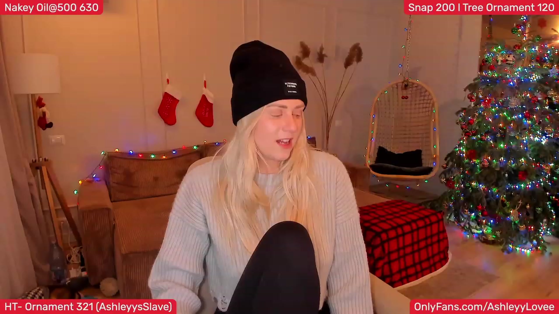 Gallery image thumbnail from AshleyLove's myfreecams stream on, 12/28/2023, 20:11 image 8 of 20