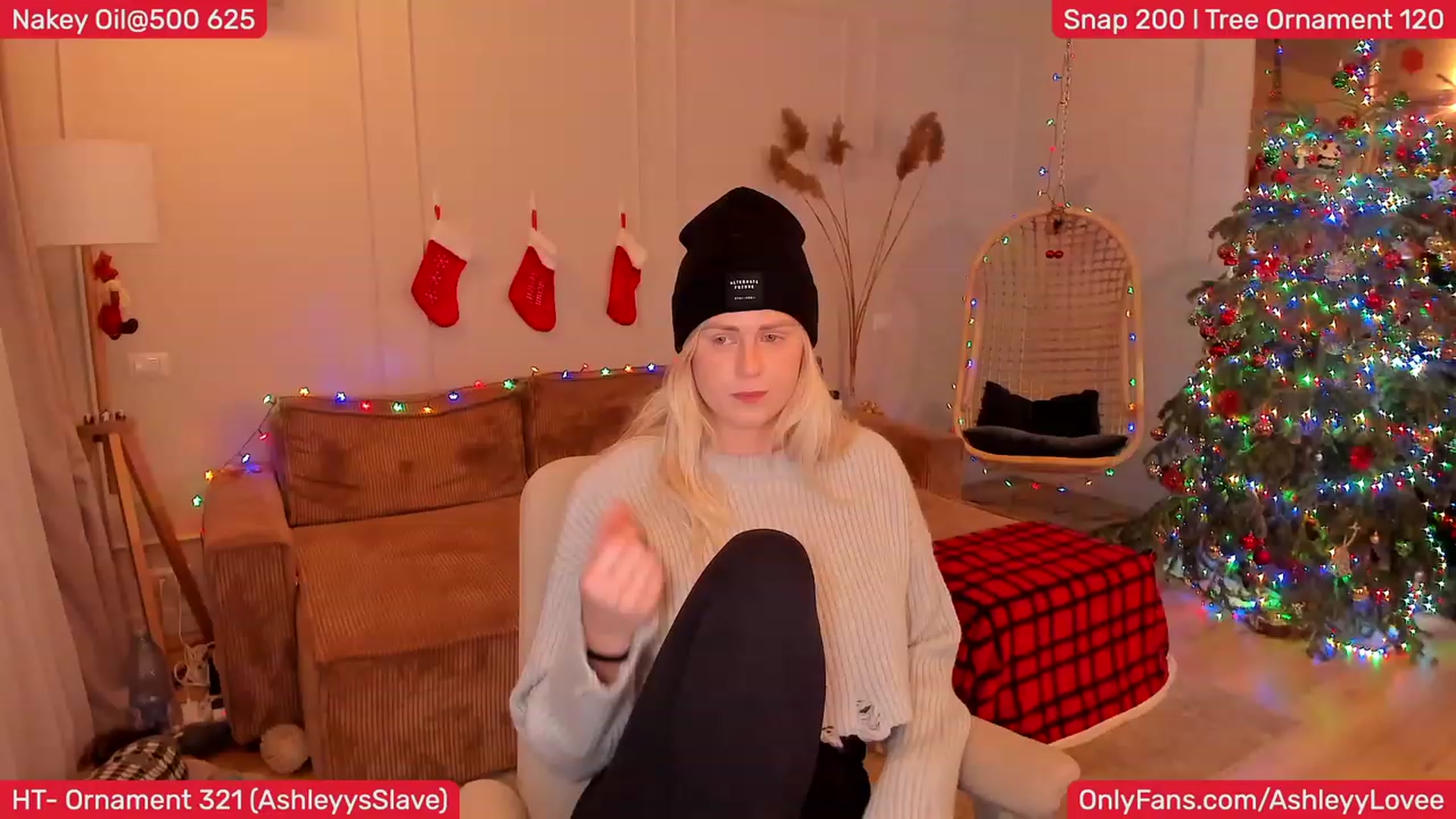 Gallery image thumbnail from AshleyLove's myfreecams stream on, 12/28/2023, 20:11 image 19 of 20