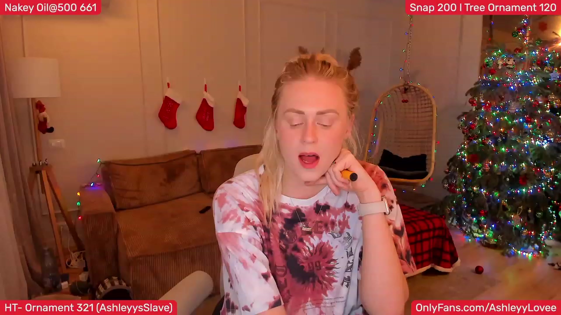 Gallery image thumbnail from AshleyLove's myfreecams stream on, 12/29/2023, 22:06 image 14 of 20