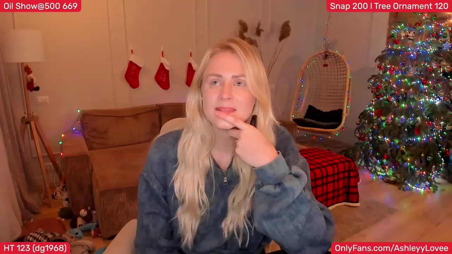 Gallery image thumbnail from AshleyLove's myfreecams stream on, 12/30/2023, 22:09 image 9 of 20