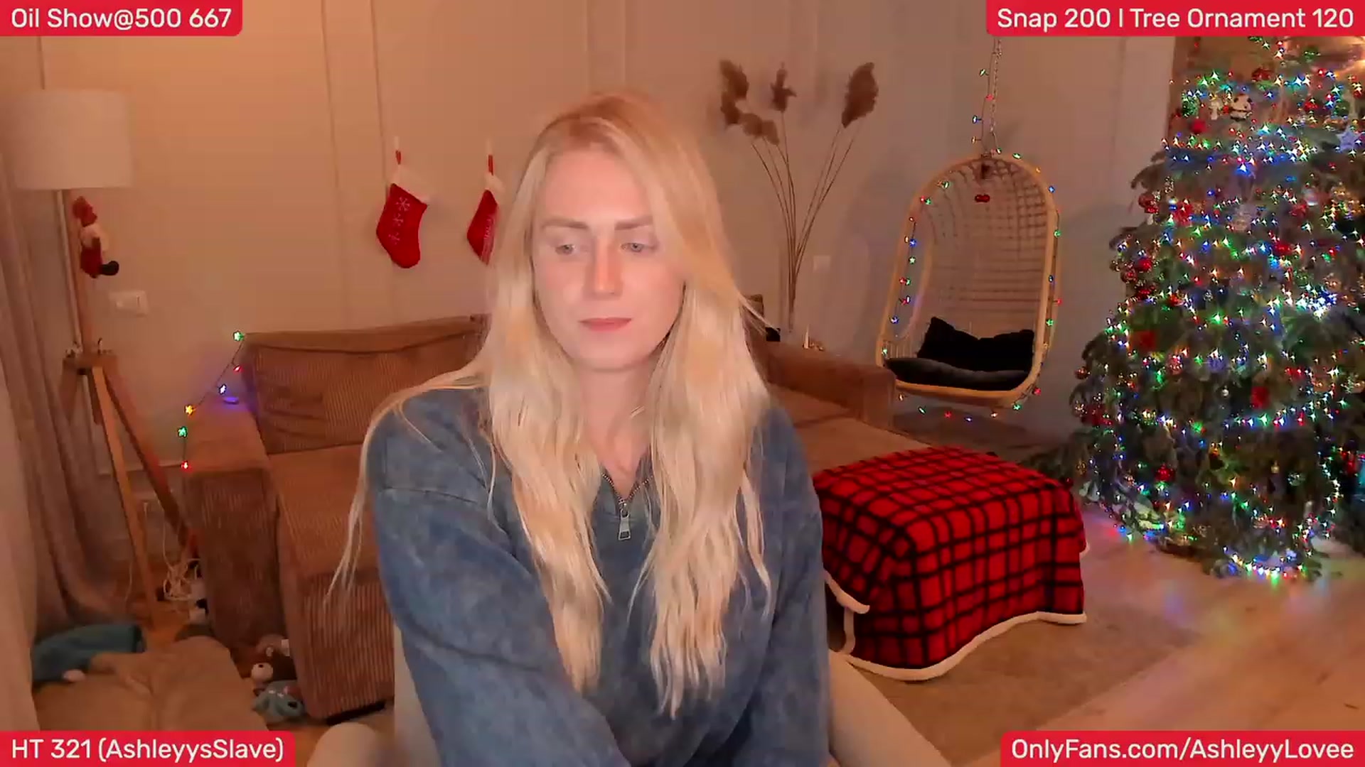 Gallery image thumbnail from AshleyLove's myfreecams stream on, 12/31/2023, 24:11 image 7 of 20
