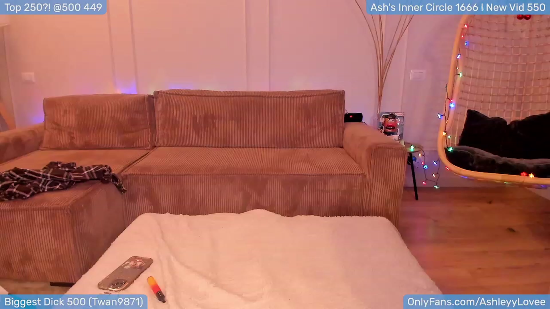 Gallery image thumbnail from AshleyLove's myfreecams stream on, 01/07/2024, 20:28 image 7 of 20