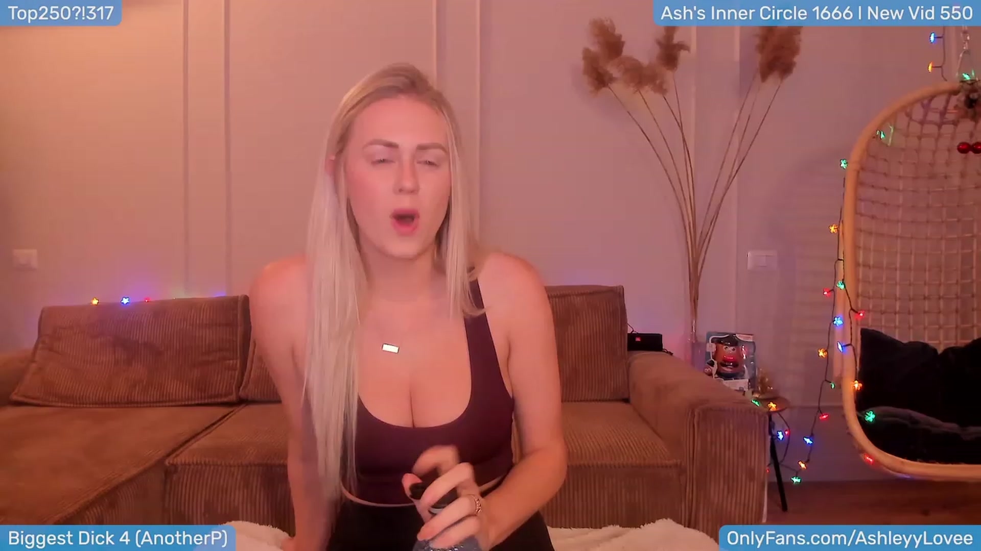 Gallery image thumbnail from AshleyLove's myfreecams stream on, 01/08/2024, 19:26 image 14 of 20