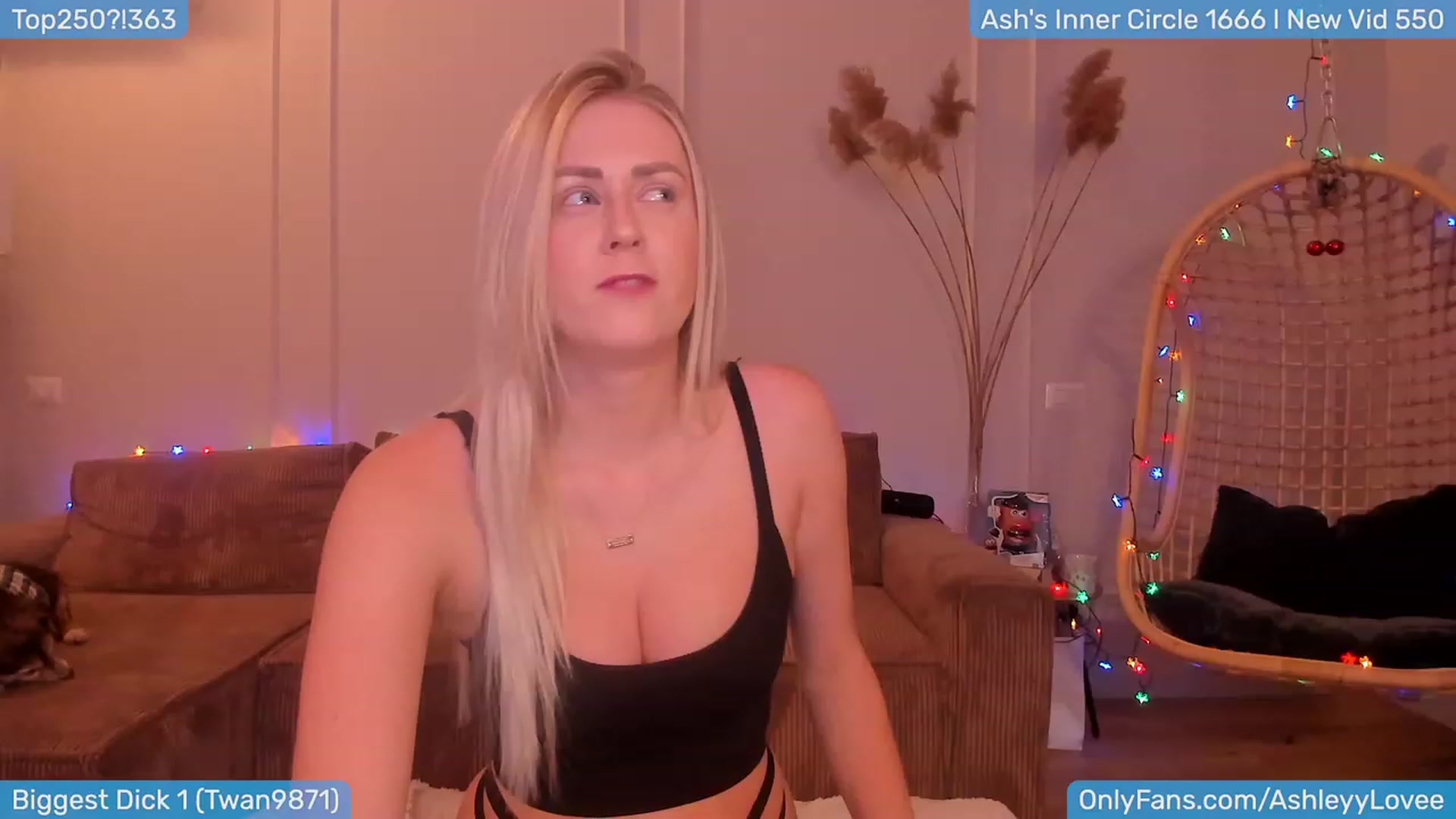Gallery image thumbnail from AshleyLove's myfreecams stream on, 01/09/2024, 19:22 image 8 of 20