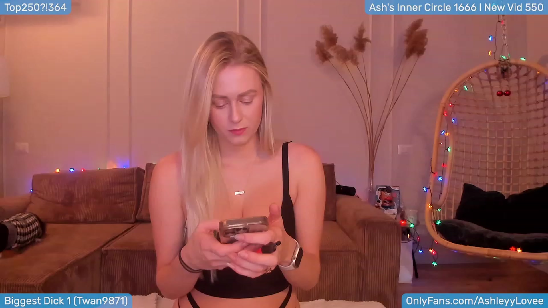 Gallery image thumbnail from AshleyLove's myfreecams stream on, 01/09/2024, 19:22 image 14 of 20