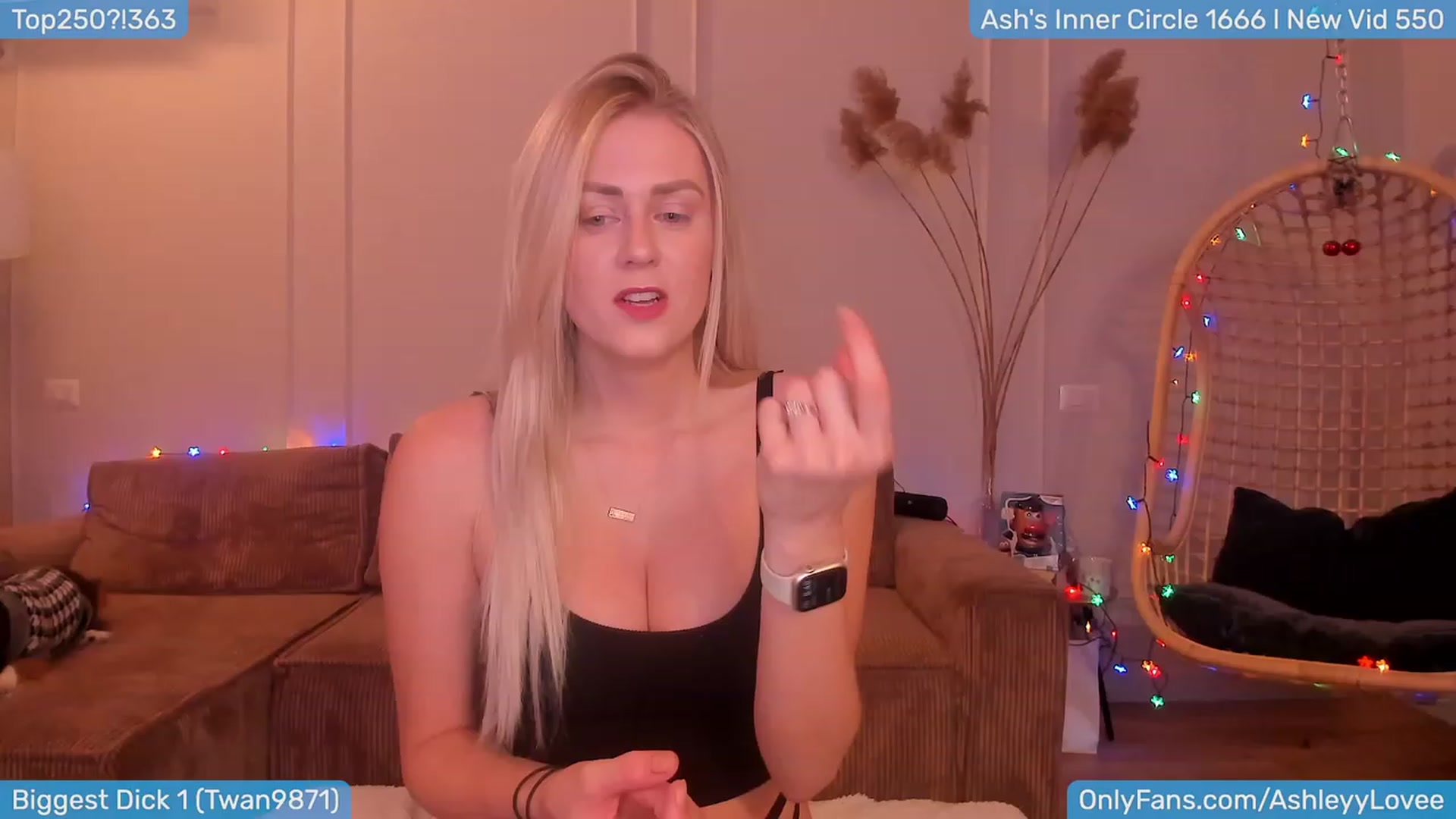 Gallery image thumbnail from AshleyLove's myfreecams stream on, 01/09/2024, 19:22 image 6 of 20