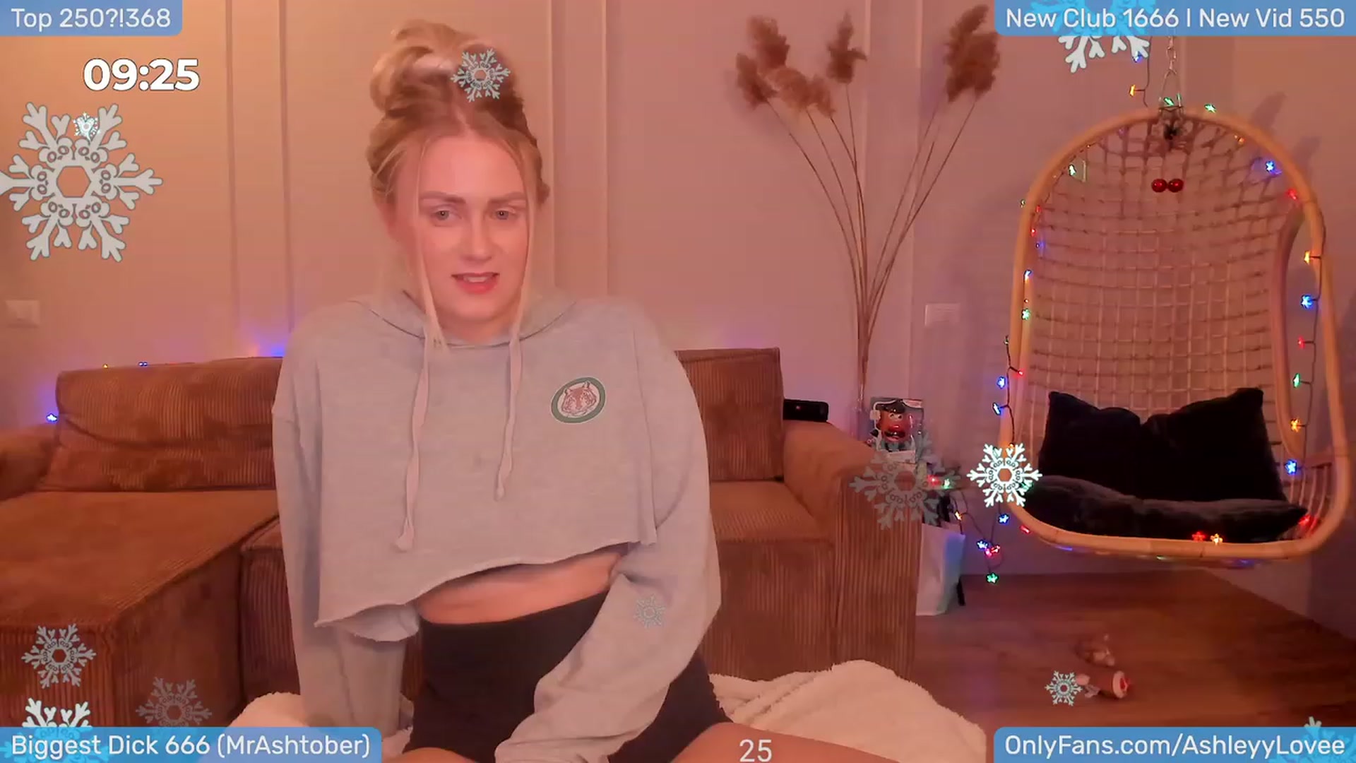 Gallery image thumbnail from AshleyLove's myfreecams stream on, 01/10/2024, 21:06 image 13 of 20