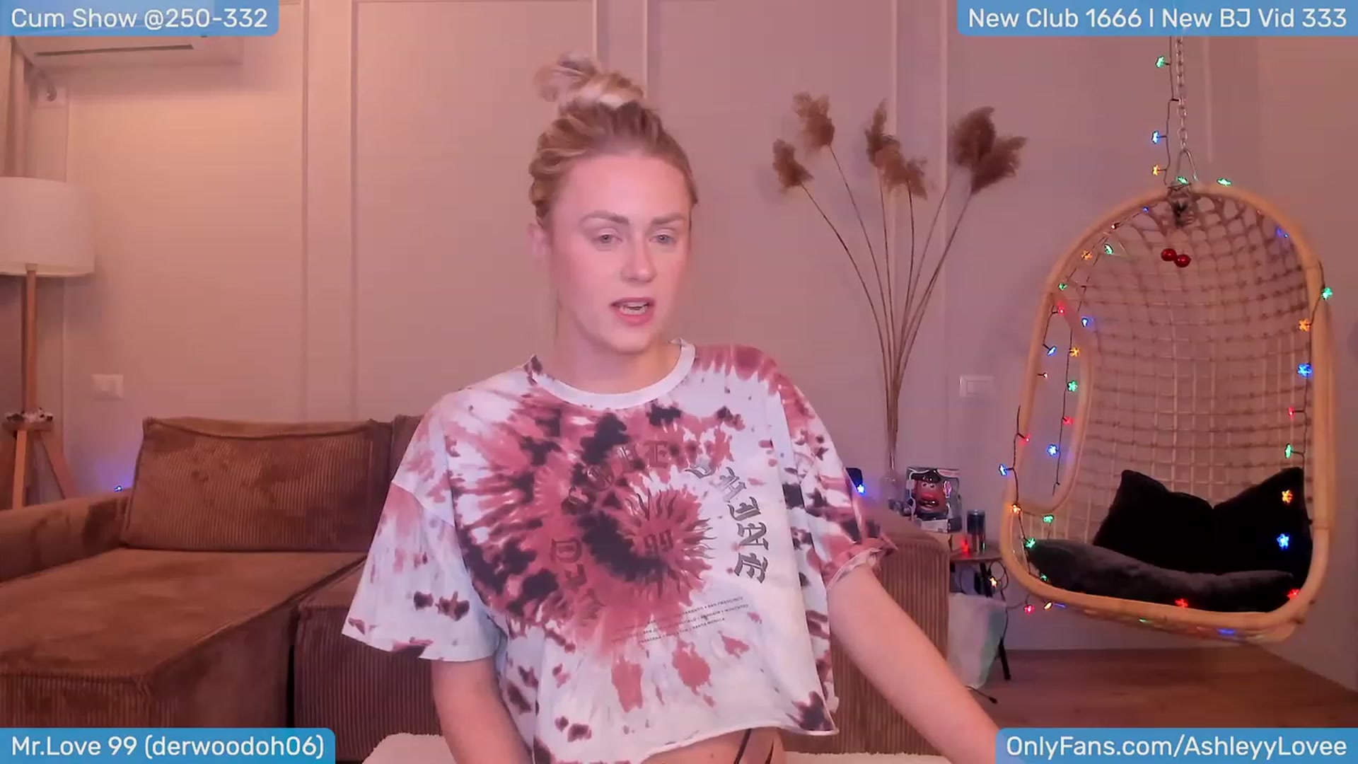 Gallery image thumbnail from AshleyLove's myfreecams stream on, 01/13/2024, 19:41 image 15 of 20
