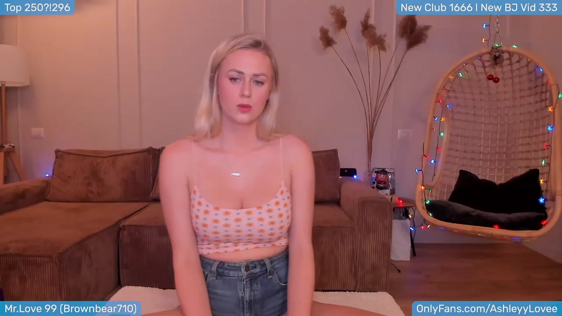 Gallery image thumbnail from AshleyLove's myfreecams stream on, 01/14/2024, 19:43 image 20 of 20