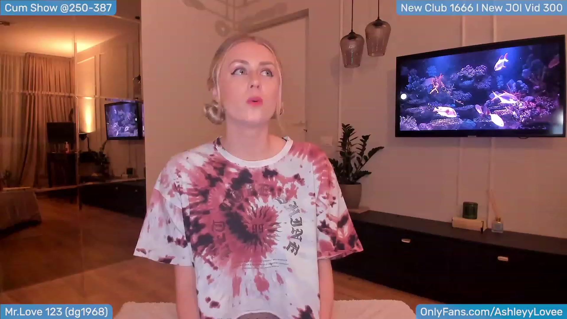 Gallery image thumbnail from AshleyLove's myfreecams stream on, 01/18/2024, 19:39 image 10 of 20