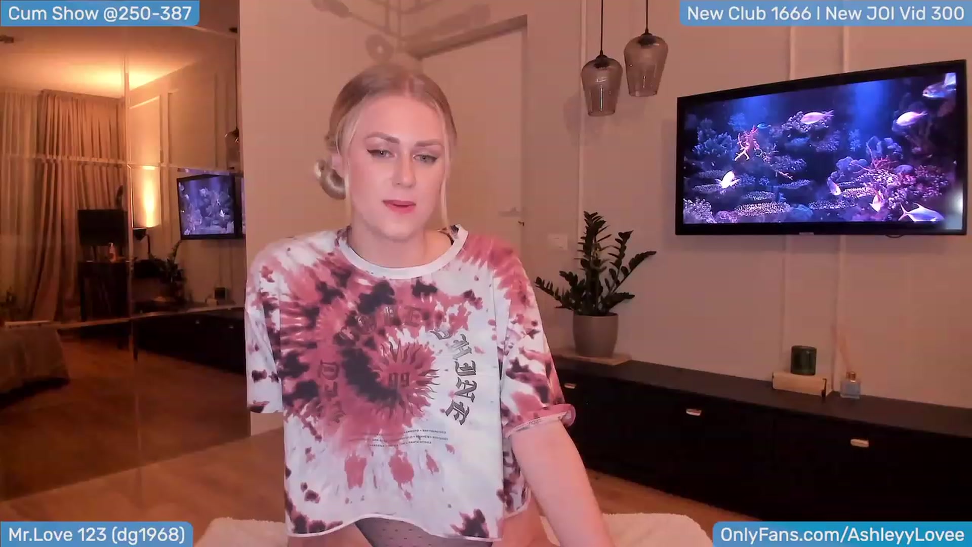Gallery image thumbnail from AshleyLove's myfreecams stream on, 01/18/2024, 19:39 image 9 of 20