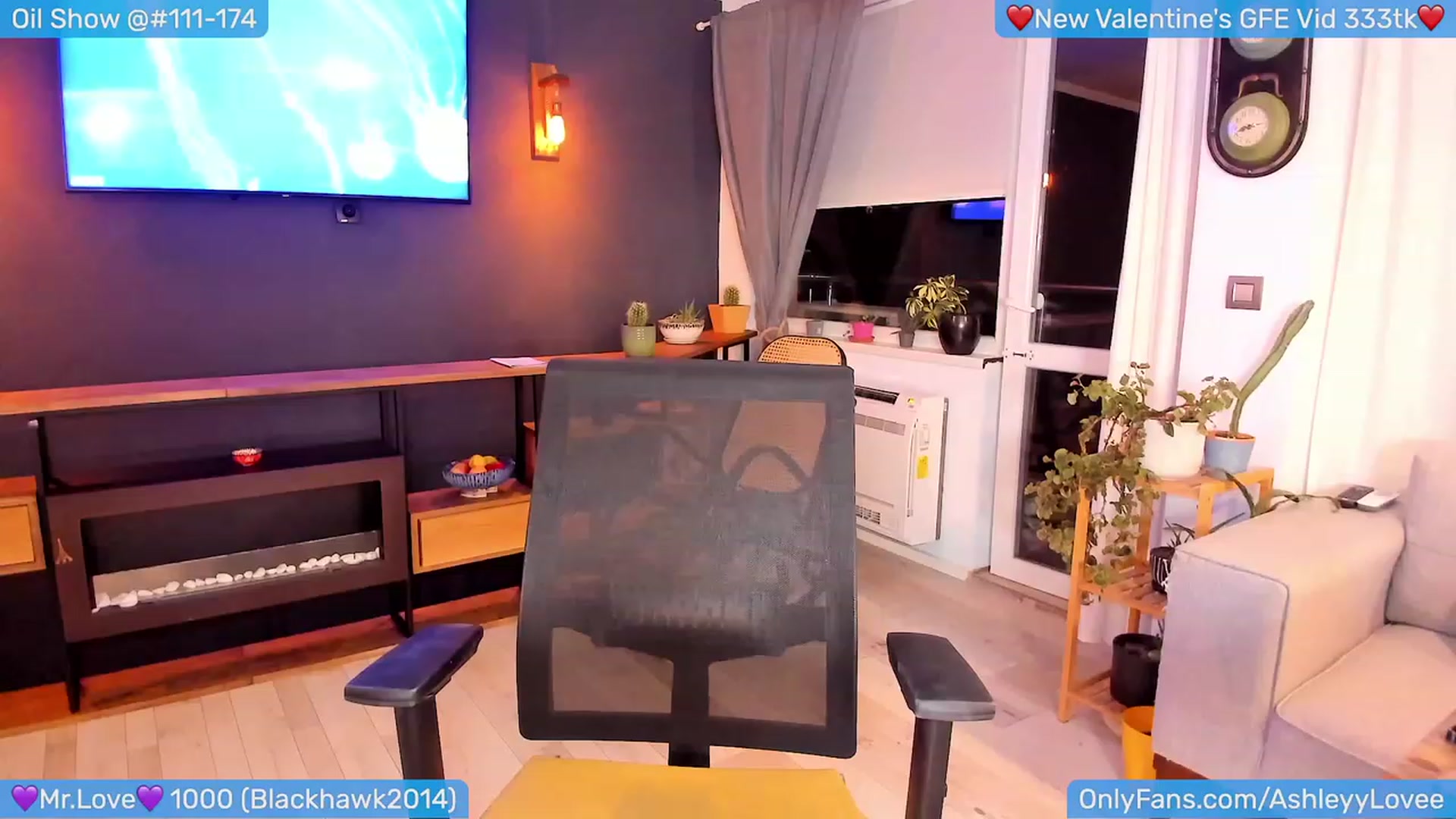 Gallery image thumbnail from AshleyLove's myfreecams stream on, 02/17/2024, 22:38 image 4 of 20