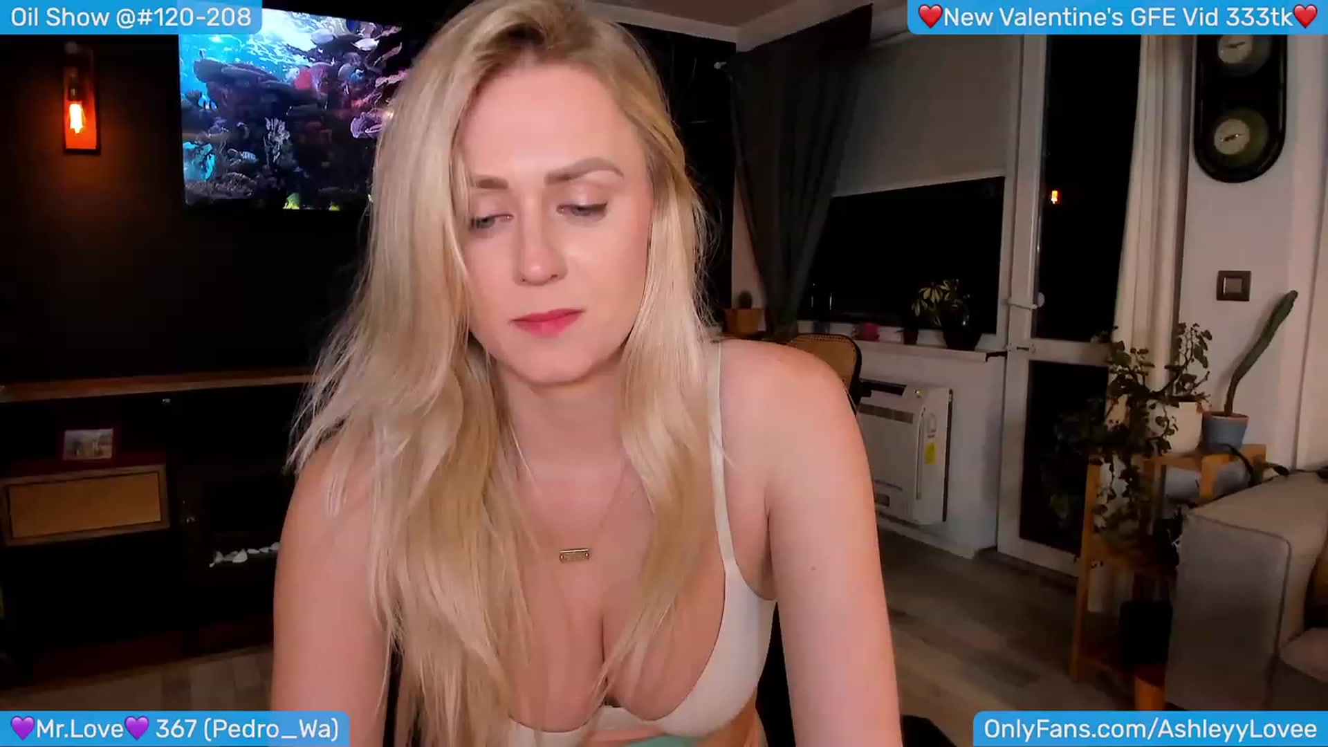 Gallery image thumbnail from AshleyLove's myfreecams stream on, 02/21/2024, 22:50 image 17 of 20