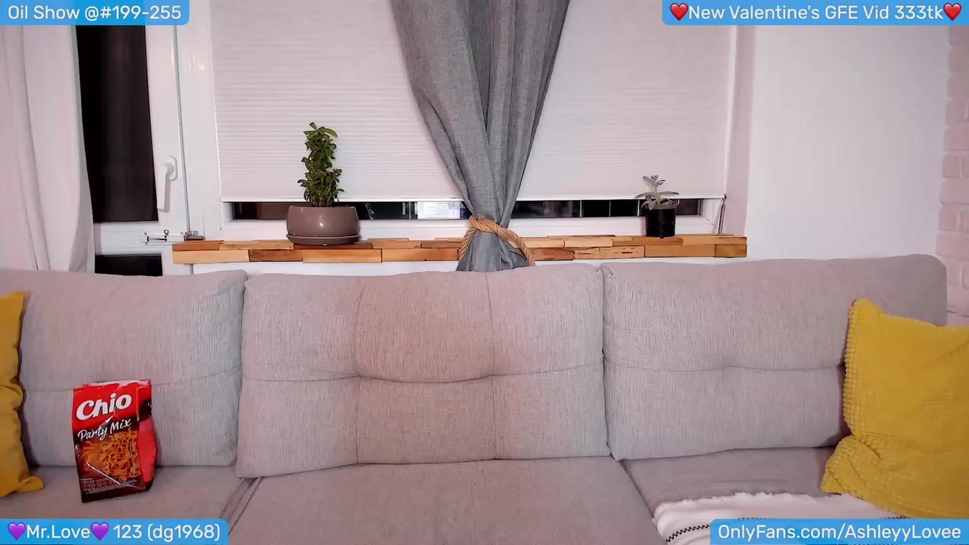 Gallery image thumbnail from AshleyLove's myfreecams stream on, 02/24/2024, 21:08 image 14 of 20