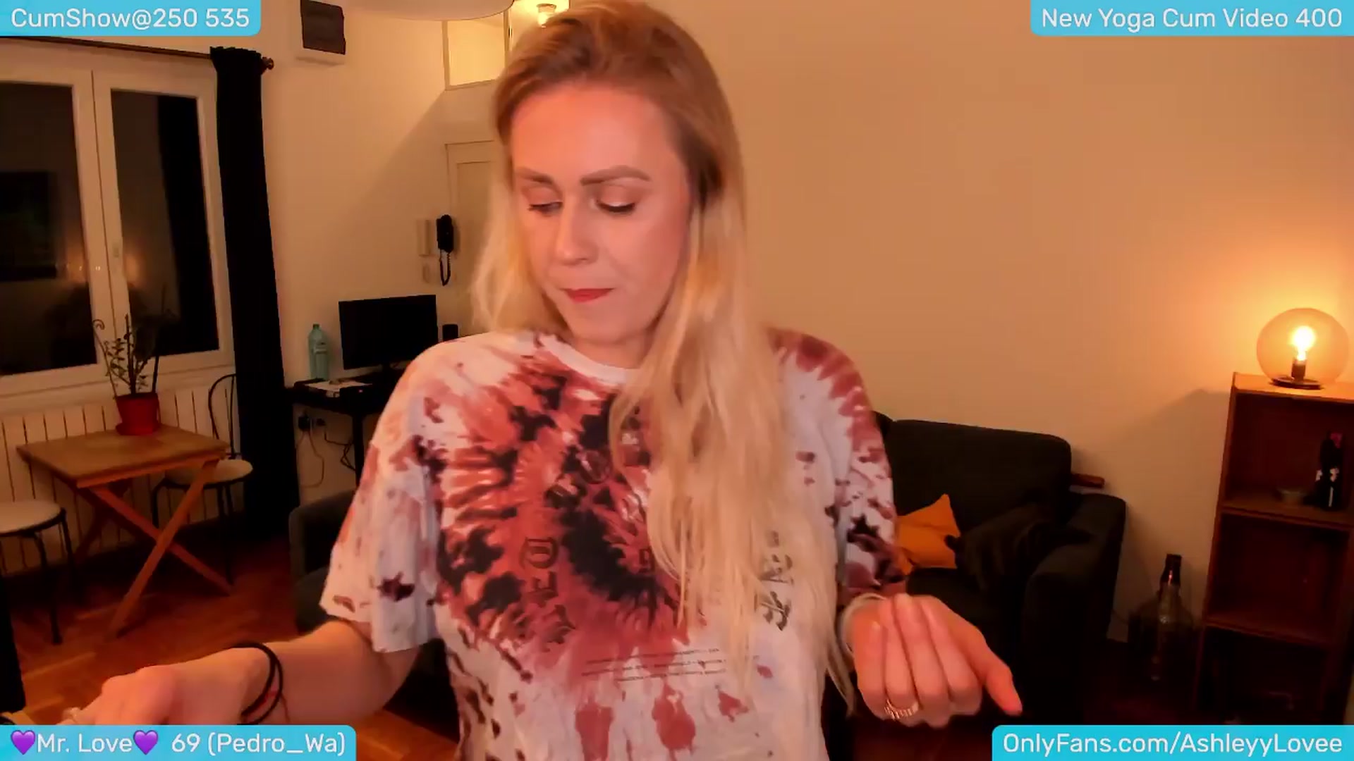 Gallery image thumbnail from AshleyLove's myfreecams stream on, 03/26/2024, 24:02 image 3 of 20