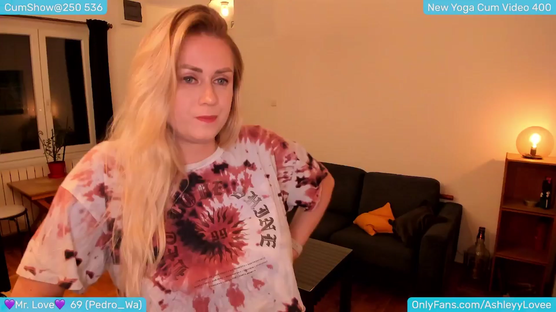 Gallery image thumbnail from AshleyLove's myfreecams stream on, 03/26/2024, 24:02 image 1 of 20