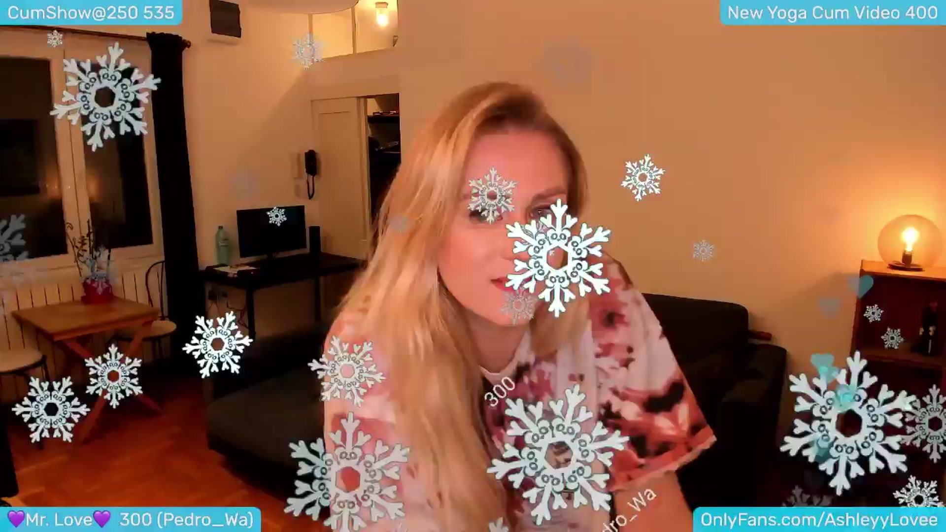Gallery image thumbnail from AshleyLove's myfreecams stream on, 03/26/2024, 24:02 image 6 of 20