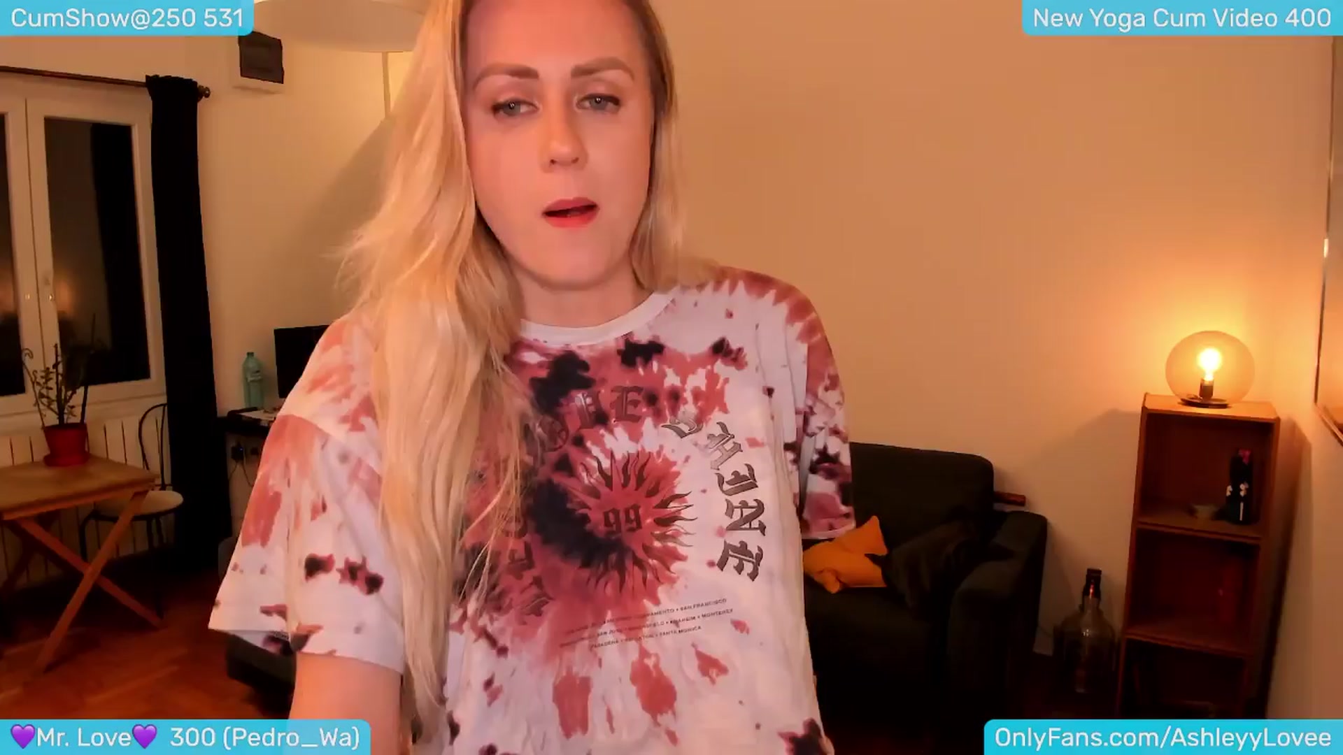 Gallery image thumbnail from AshleyLove's myfreecams stream on, 03/26/2024, 24:02 image 17 of 20