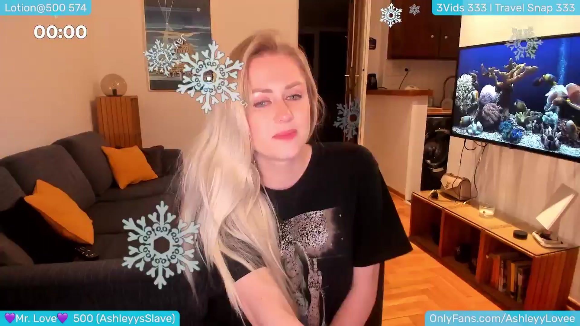 Gallery image thumbnail from AshleyLove's myfreecams stream on, 03/31/2024, 01:13 image 16 of 20
